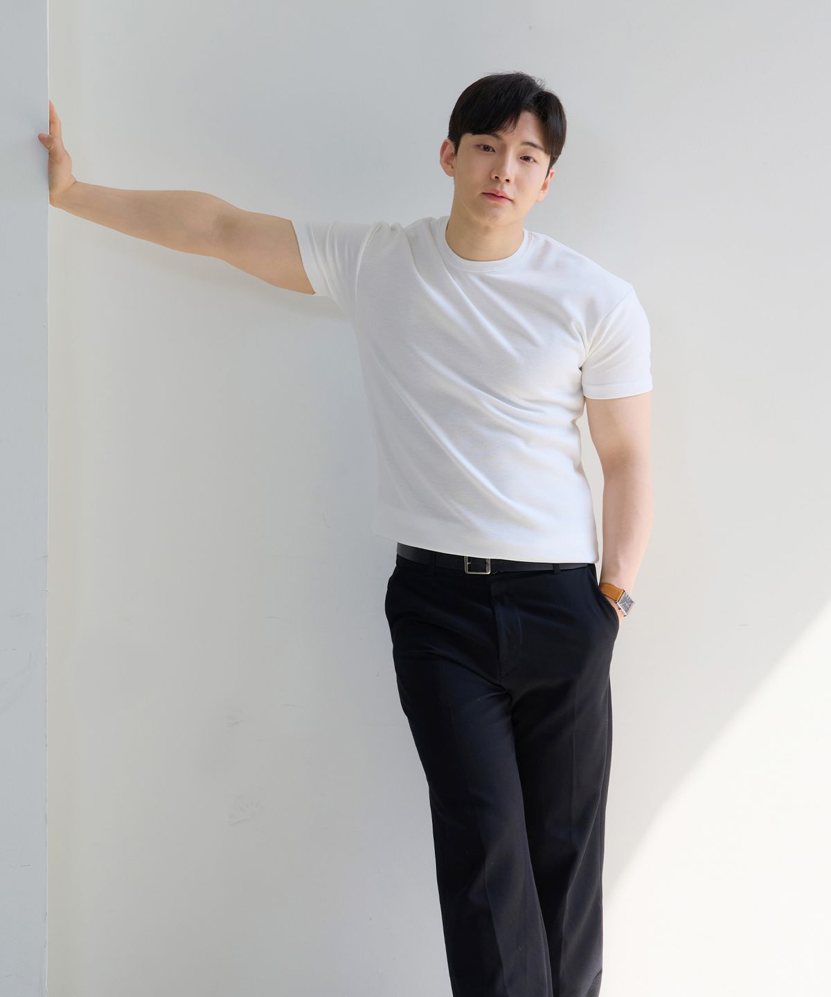 핵쿨남(HECKCOOLNAM) 어깨넓어보이는 쫀득 고급원단 남자 머슬핏 반팔 티셔츠