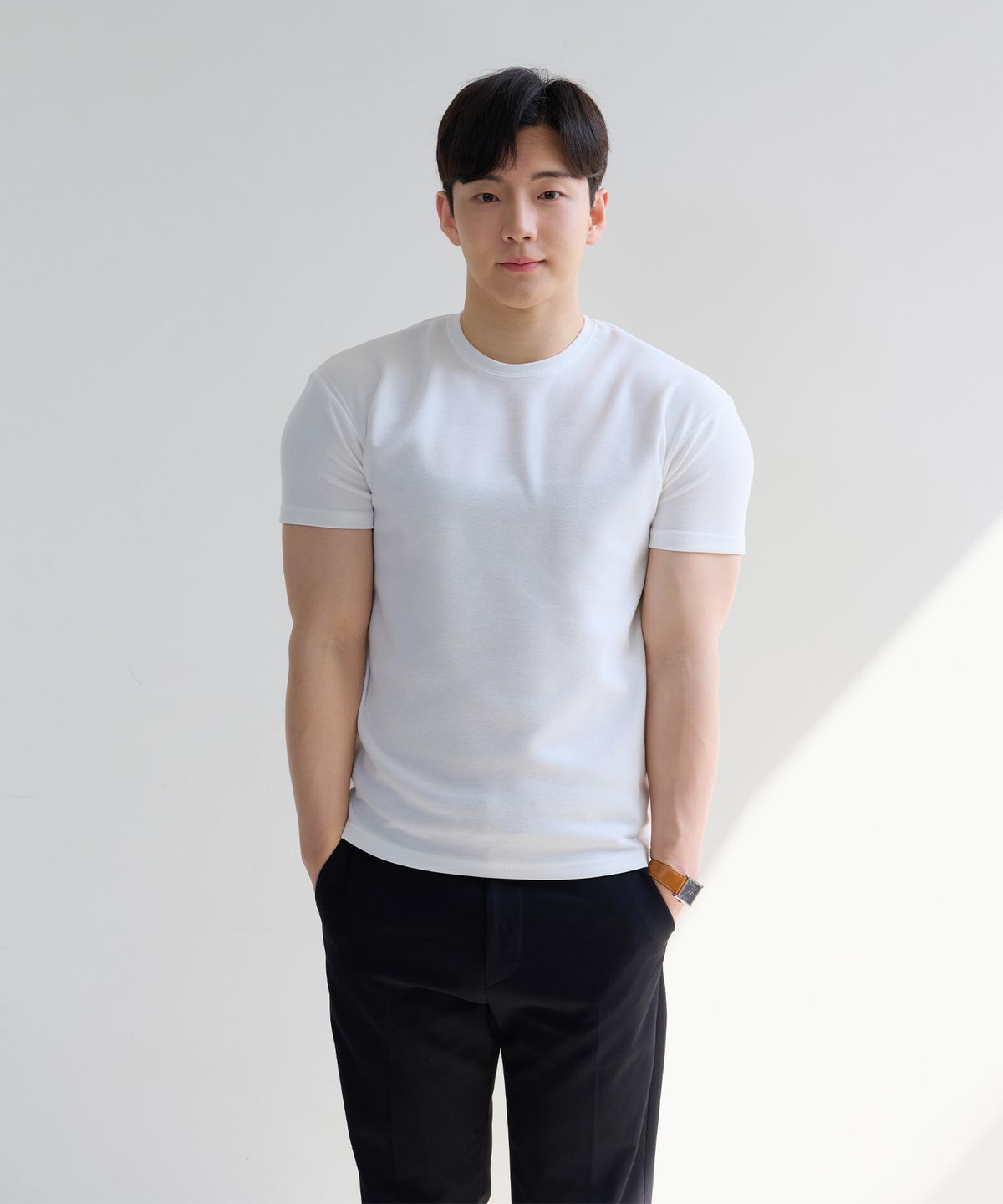 핵쿨남(HECKCOOLNAM) 어깨넓어보이는 쫀득 고급원단 남자 머슬핏 반팔 티셔츠