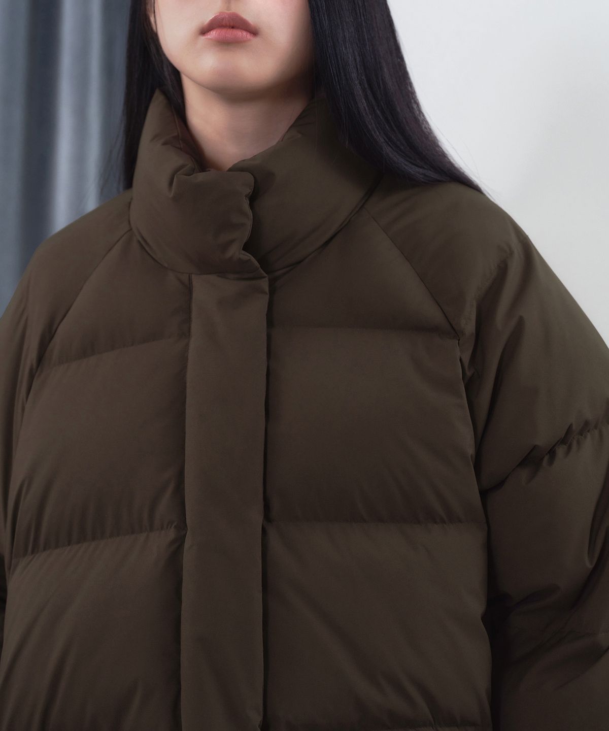 무신사 스탠다드 우먼(MUSINSA STANDARD WOMAN) 우먼즈 데일리 푸퍼 래글런 숏 패딩 재킷 [다크 브라운]