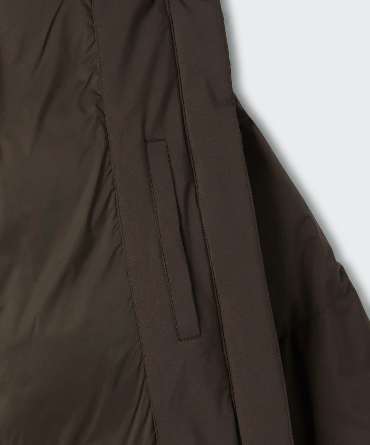무신사 스탠다드 우먼(MUSINSA STANDARD WOMAN) 우먼즈 데일리 푸퍼 래글런 숏 패딩 재킷 [다크 브라운]