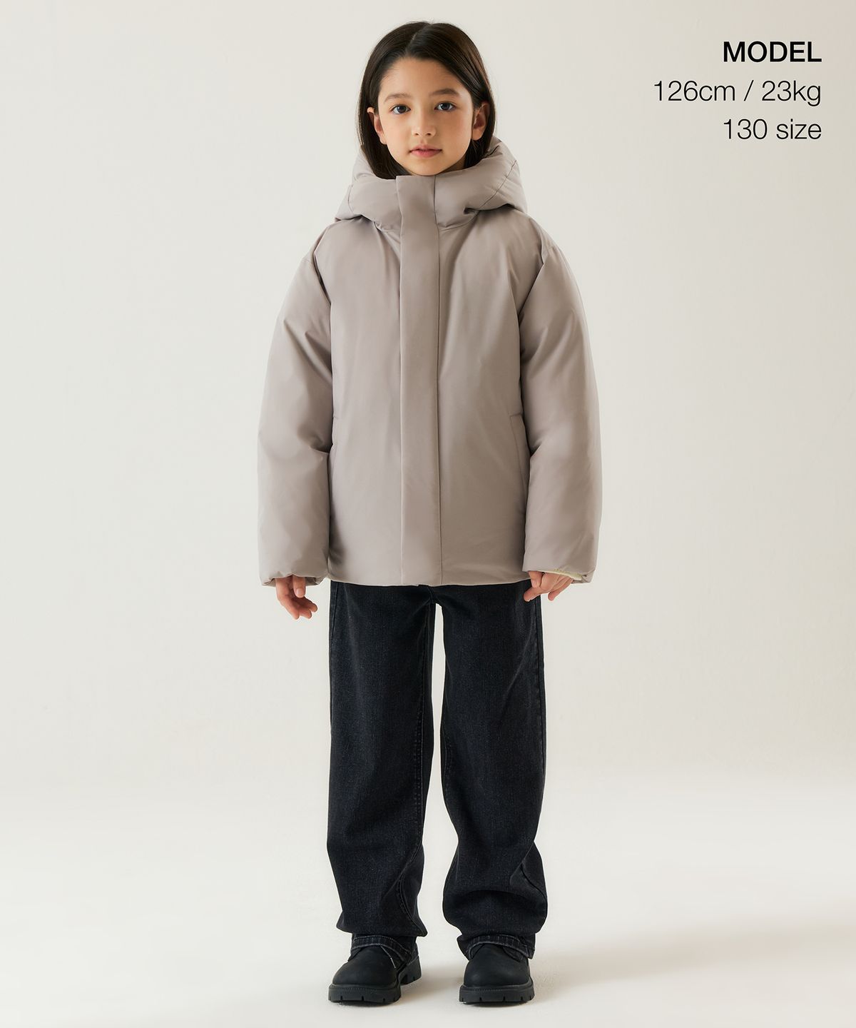 무신사 스탠다드 키즈(MUSINSA STANDARD KIDS) 데일리 푸퍼 미니멀 후디드 숏 패딩 재킷 [라이트 베이지]