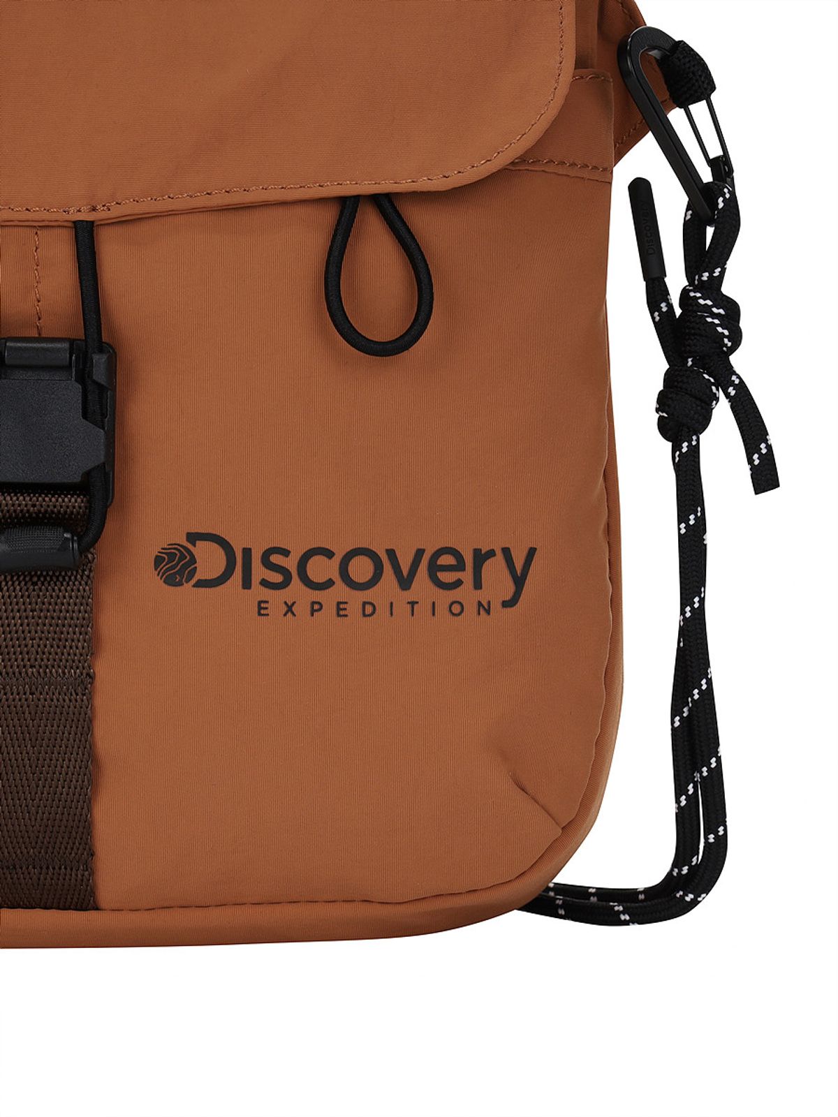 디스커버리 익스페디션(DISCOVERY EXPEDITION) 리프트 로프스트랩 플랩 크로스백 (L/ORANGE)