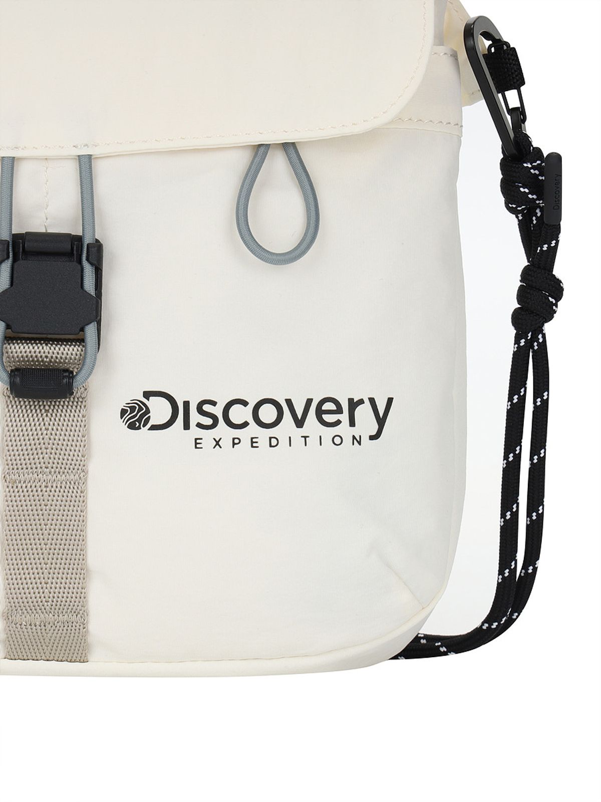 디스커버리 익스페디션(DISCOVERY EXPEDITION) 리프트 로프스트랩 플랩 크로스백 (IVORY)