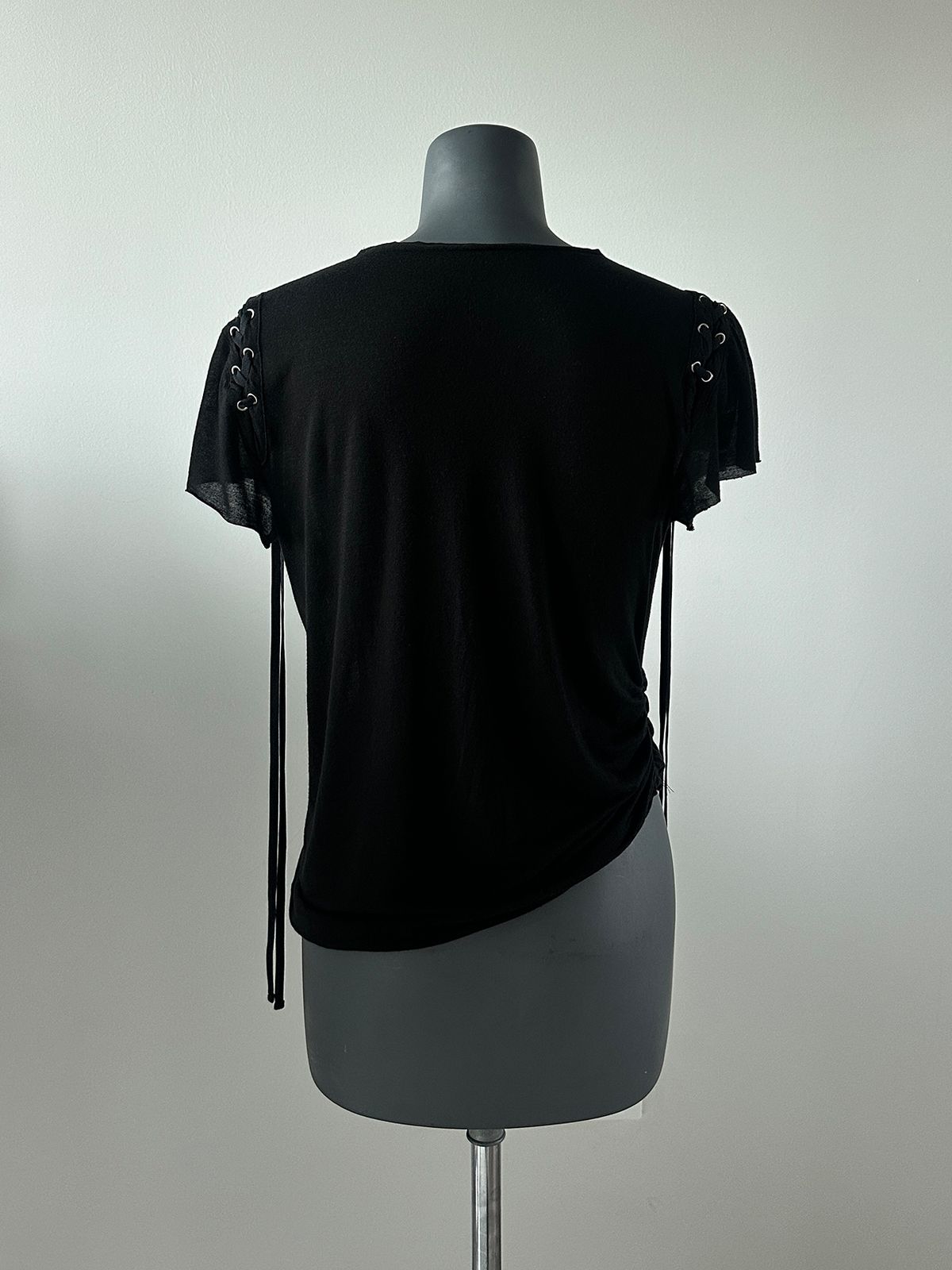 리게(RIGHE) SEETHROUGH SLIM LINE TSHIRT BLACK