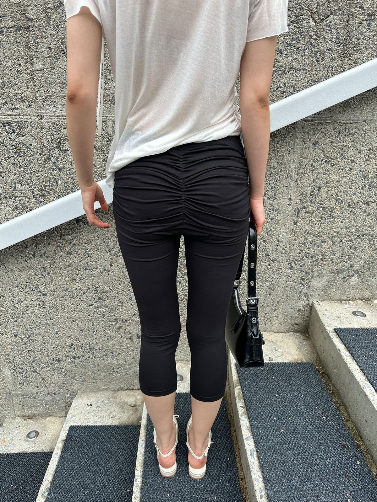 리게(RIGHE) SHIRRING COMFORT TWO-PIECE LEGGINGS BLACK