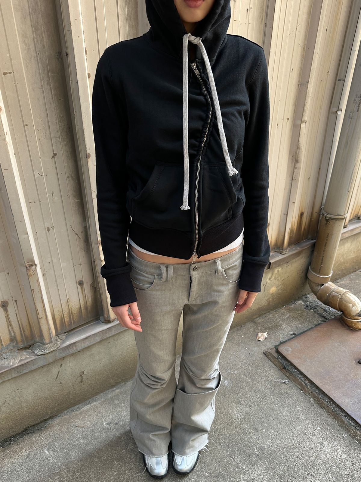 리게(RIGHE) UNBALANCE  HOODED ZIP-UP BLACK