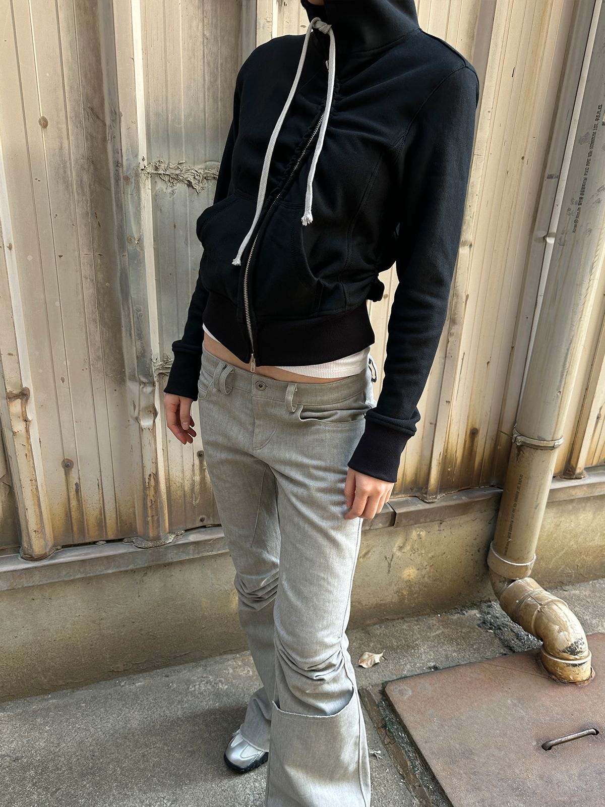 리게(RIGHE) UNBALANCE  HOODED ZIP-UP BLACK