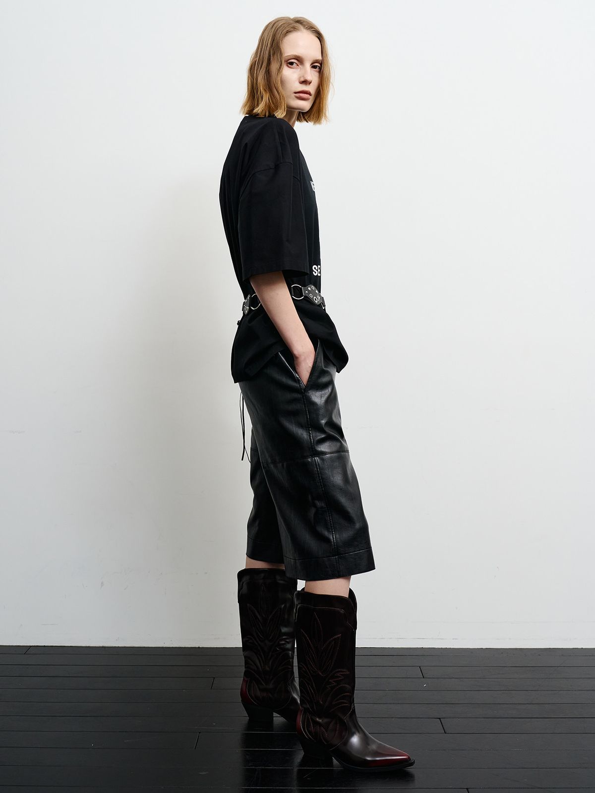 리게(RIGHE) GRAPHIC OVER TSHIRT BLACK