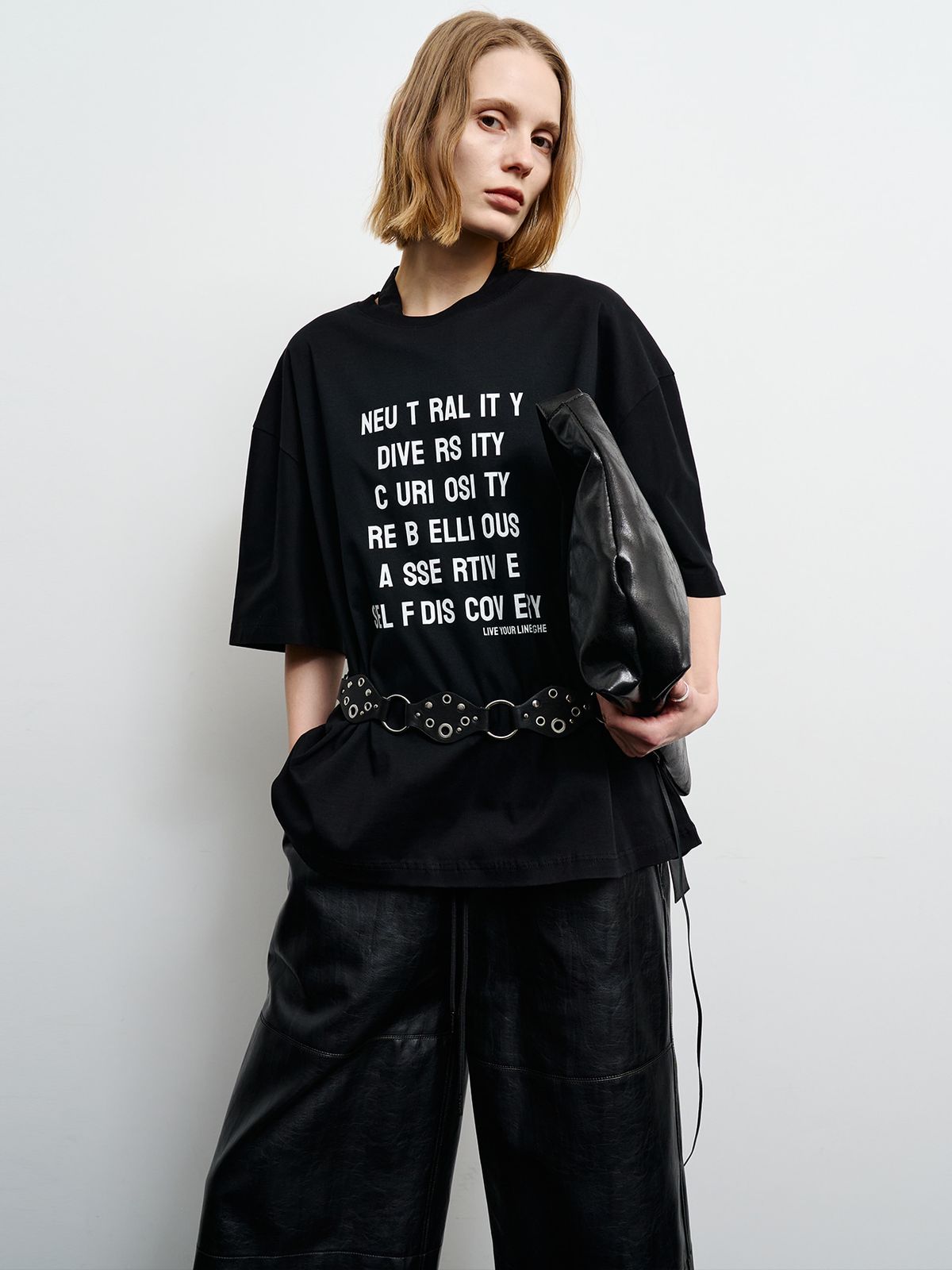 리게(RIGHE) GRAPHIC OVER TSHIRT BLACK
