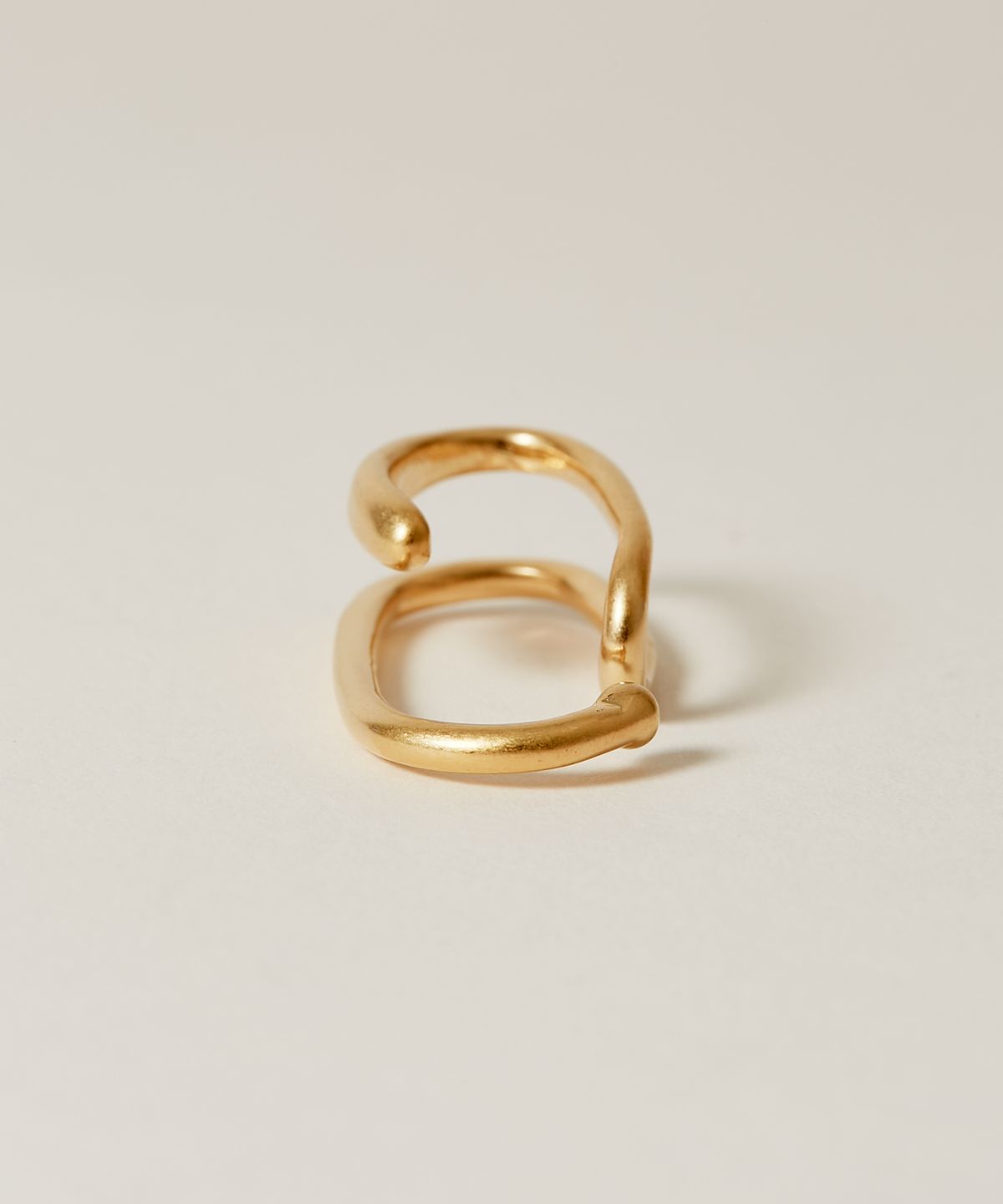 노비스도쿄(NOVICE TOKYO) 더블 라인 안테나 이어커프 Double Line Antenna Ear Cuff / gold