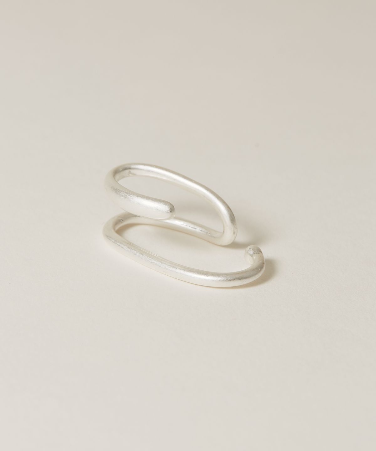 노비스도쿄(NOVICE TOKYO) 더블 라인 안테나 이어커프 Double Line Antenna Ear Cuff / silver