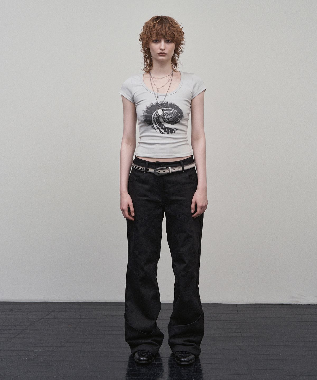 소어티(SOEOTI) Staircase Tee (Grey)