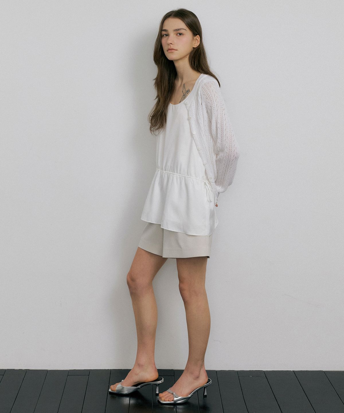 오떼뜨(OCTETTE) LUA ONE TUCK SHORTS_2COLOR