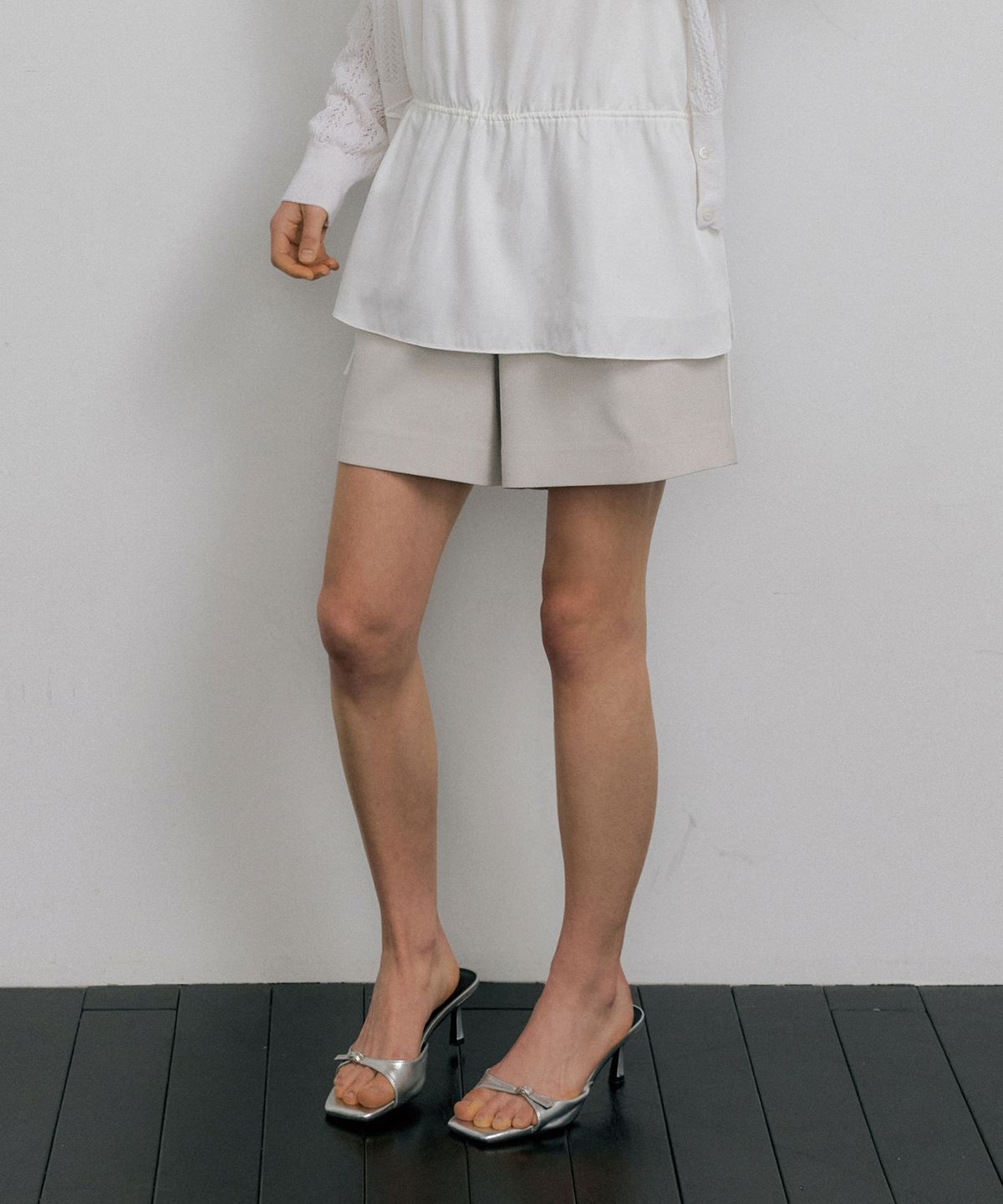 오떼뜨(OCTETTE) LUA ONE TUCK SHORTS_2COLOR