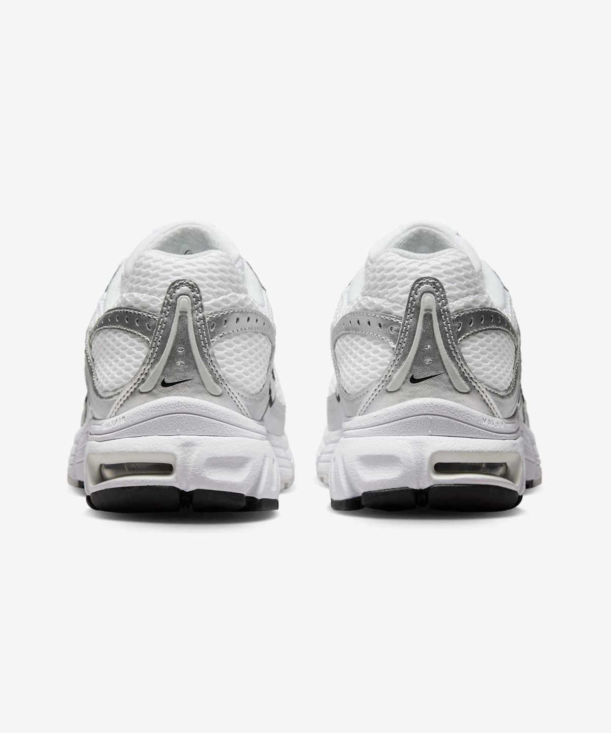 나이키(NIKE) 에어 맥스 모토 2K W - 화이트:메탈릭 실버:블랙:포톤 더스트 / HQ2056-103