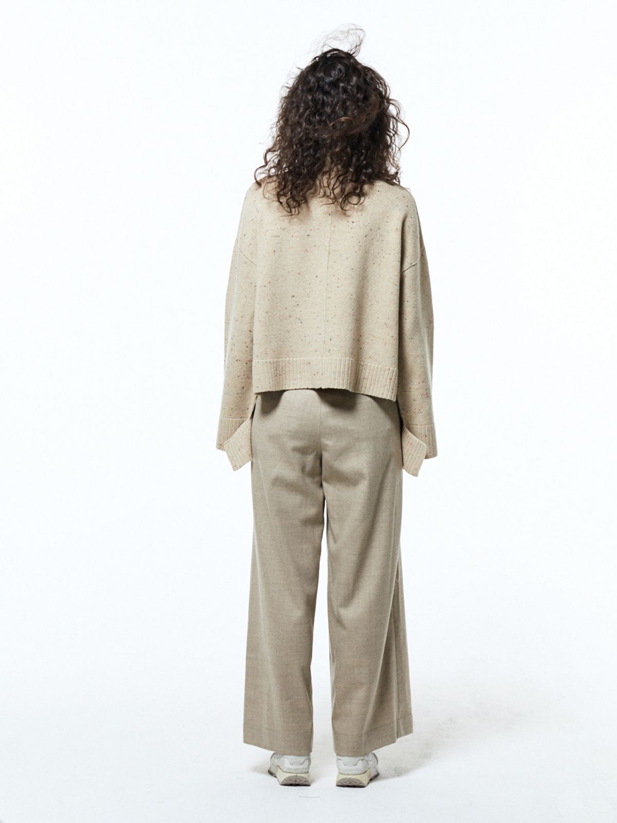 하우스공칠이씨(HAUS072C) WRAP STYLE WOOL WIDE PT BEIGE