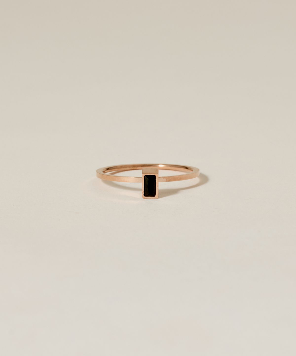 노비스도쿄(NOVICE TOKYO) 사각형 스톤 모티프 반지 Rectangle Stone Motif Ring［Stainless］/ Gold