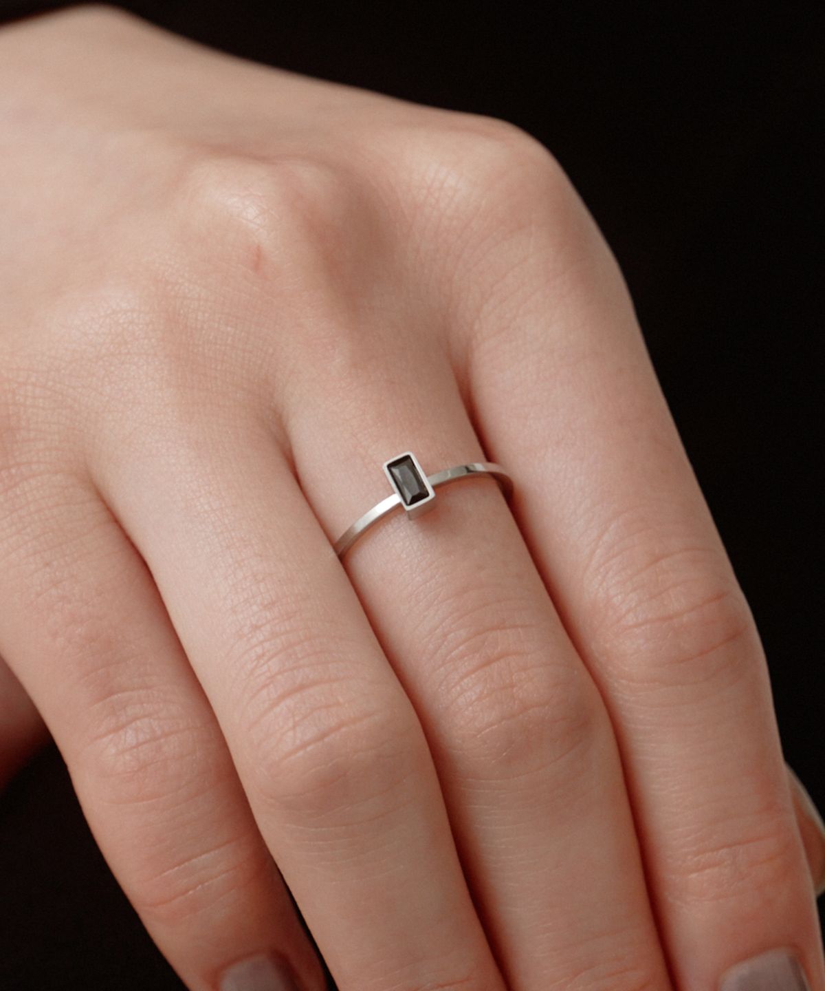 노비스도쿄(NOVICE TOKYO) 사각형 스톤 모티프 반지 Rectangle Stone Motif Ring［Stainless］ / Silver
