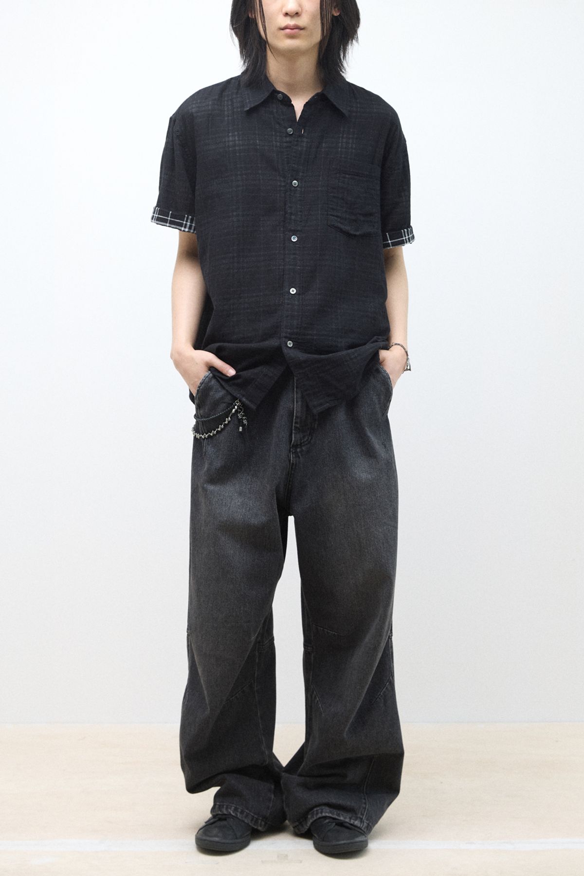 해칭룸(HATCHINGROOM) Dart Jeans Ash Grey