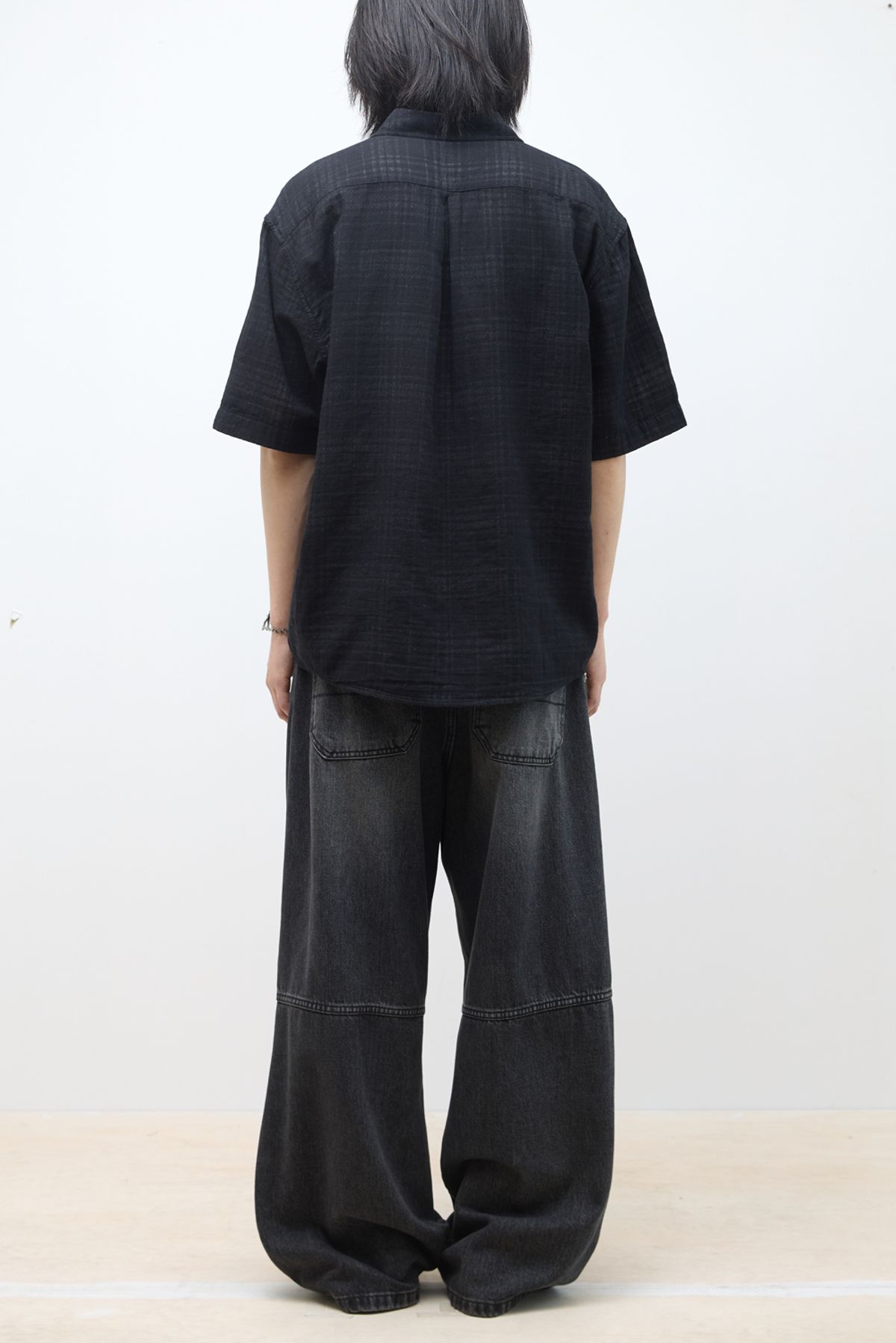 해칭룸(HATCHINGROOM) Dart Jeans Ash Grey