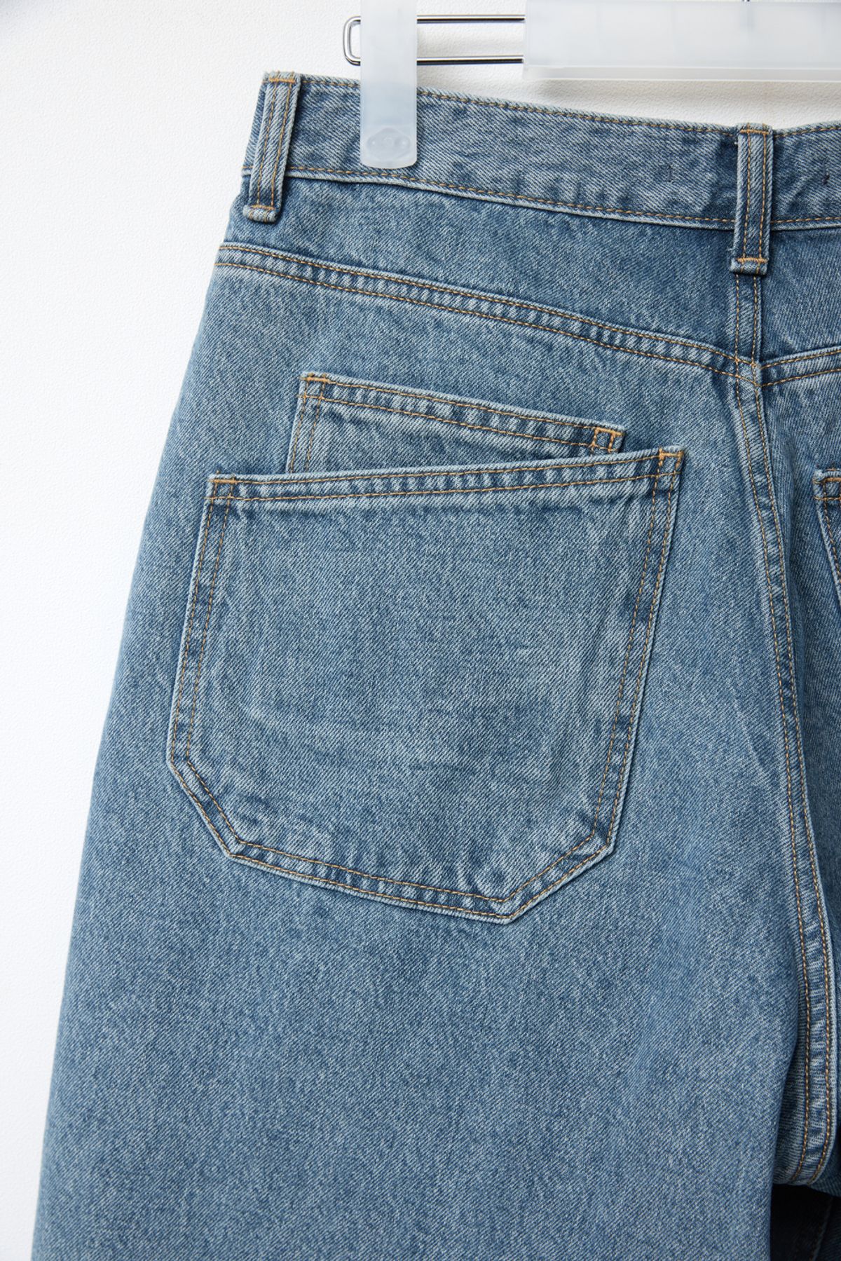 해칭룸(HATCHINGROOM) Bermuda Denim Shorts Blue
