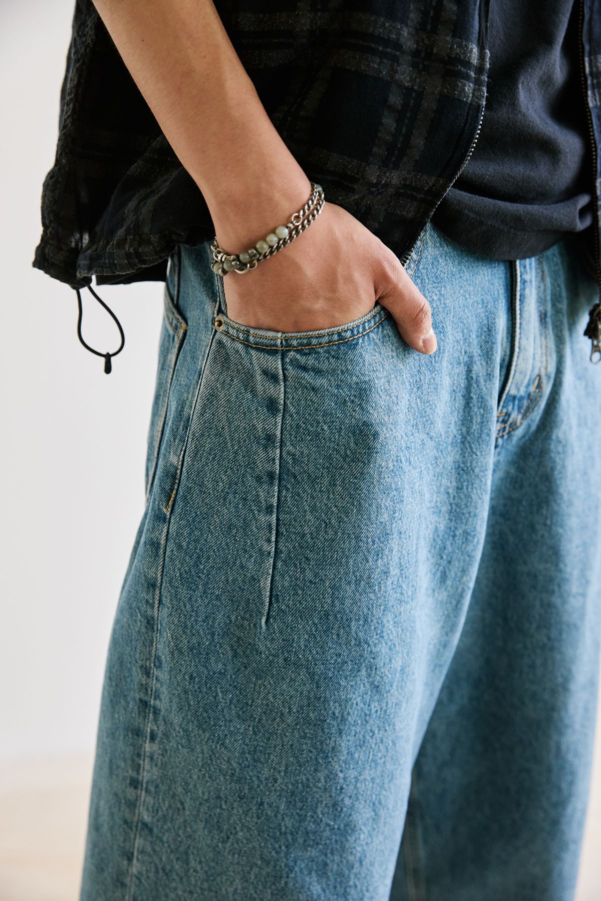 해칭룸(HATCHINGROOM) Bermuda Denim Shorts Blue