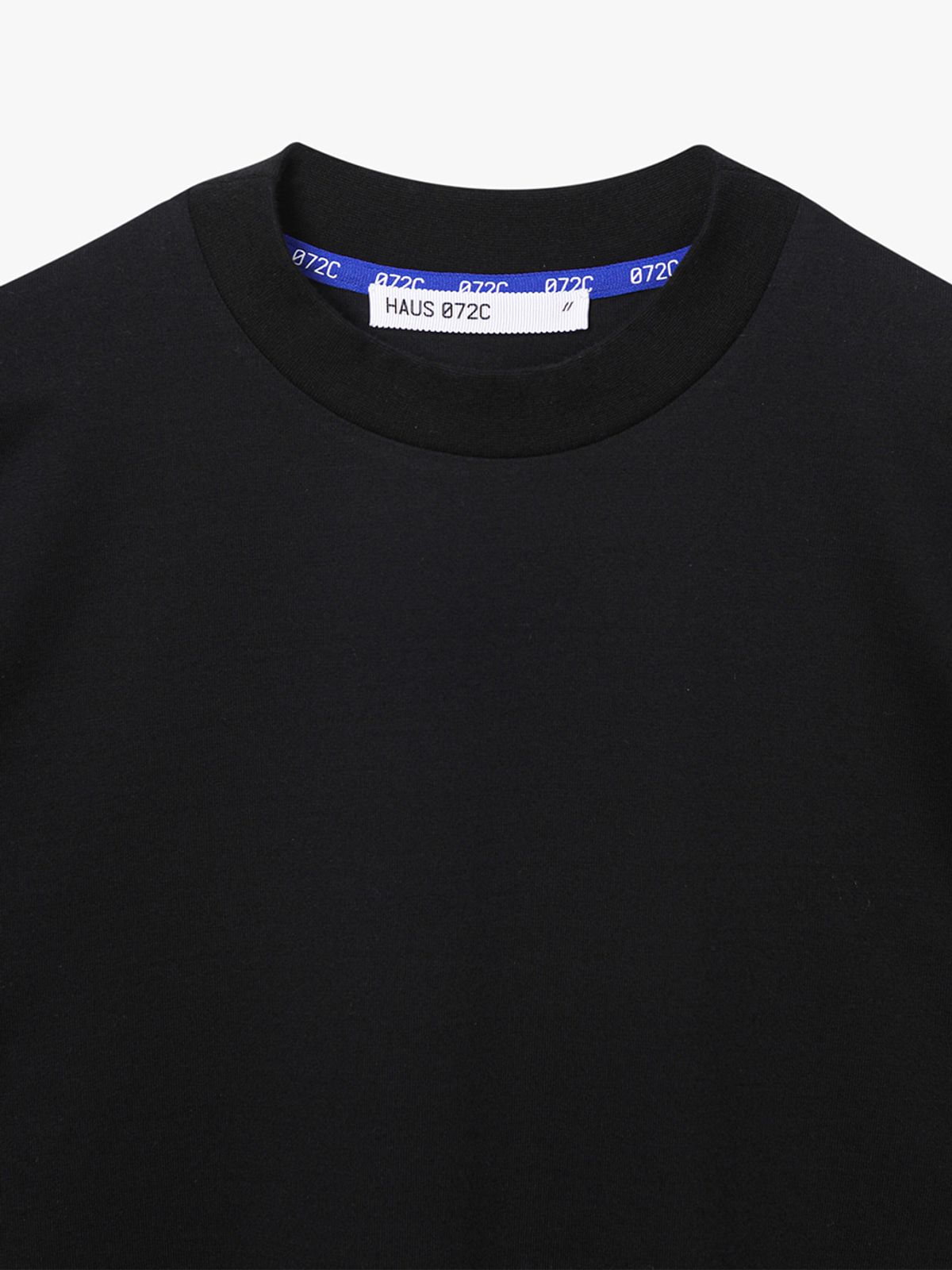 하우스공칠이씨(HAUS072C) MOCK NECK OVERFIT SHORT SLEEVE T-SHIRT BLACK
