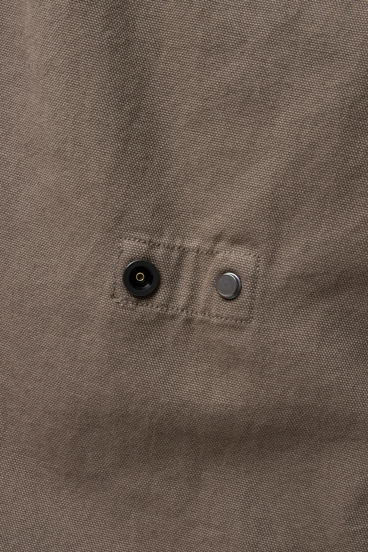 해칭룸(HATCHINGROOM) Volume Pants Oxford Washed Dark Beige