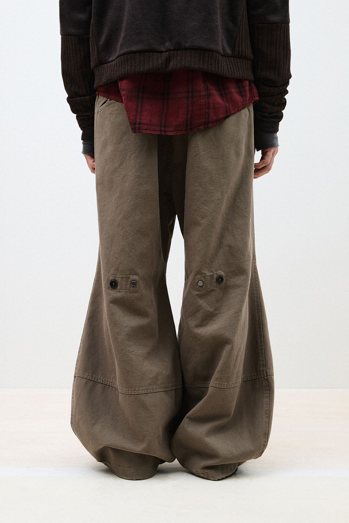 해칭룸(HATCHINGROOM) Volume Pants Oxford Washed Dark Beige