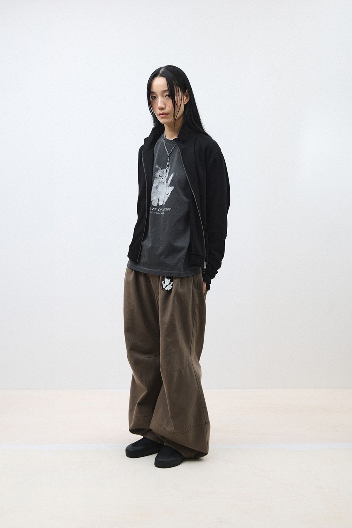 해칭룸(HATCHINGROOM) Volume Pants Oxford Washed Dark Beige