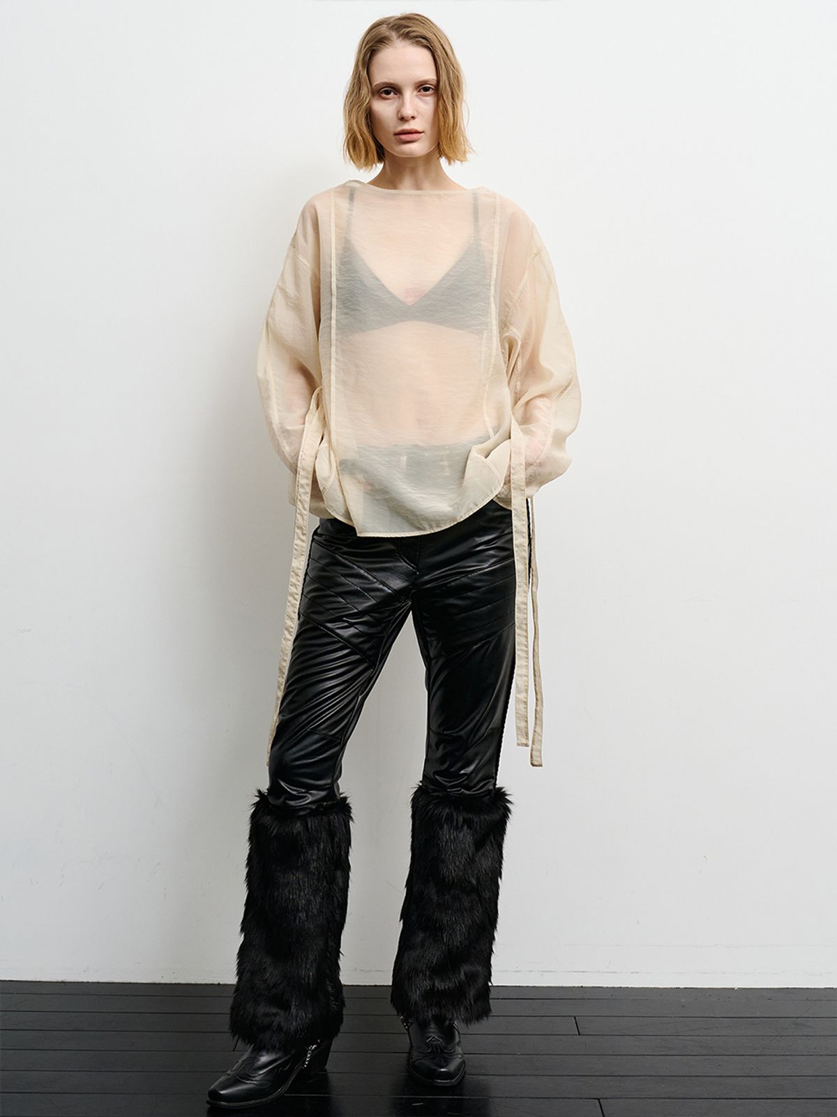 리게(RIGHE) SEE THROUGH LONG SLEEVE IVORY