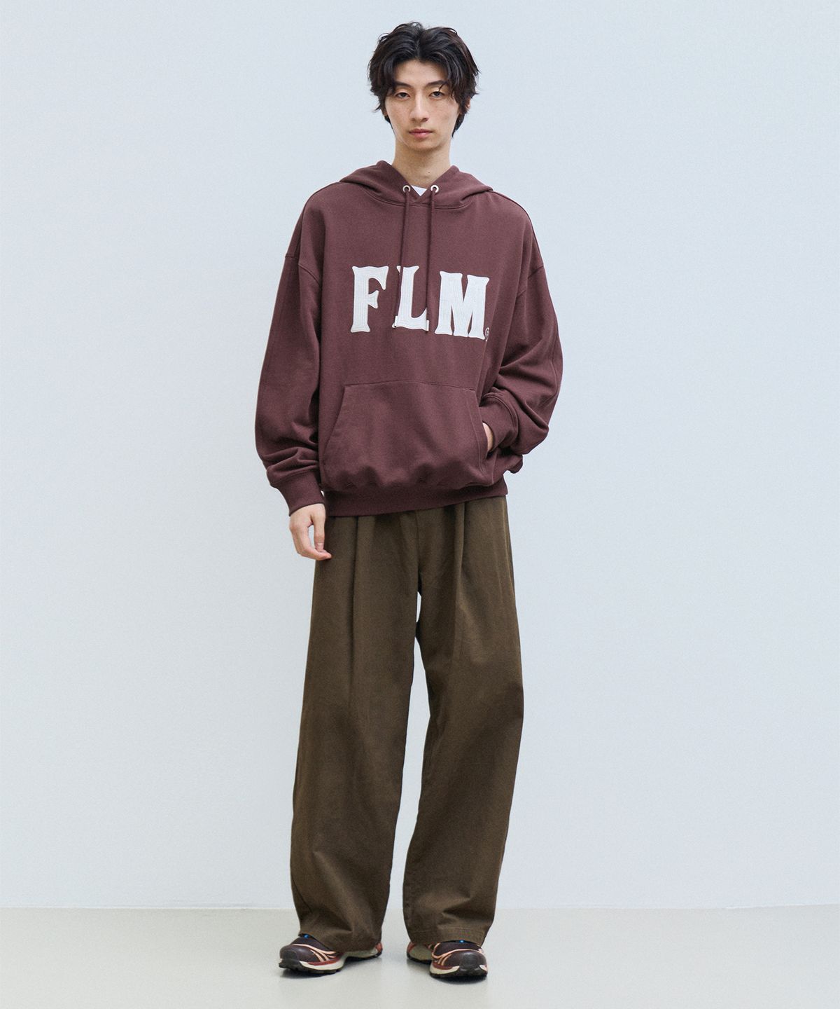 필루미네이트(FILLUMINATE) FLM 스티치 로고 후디-와인