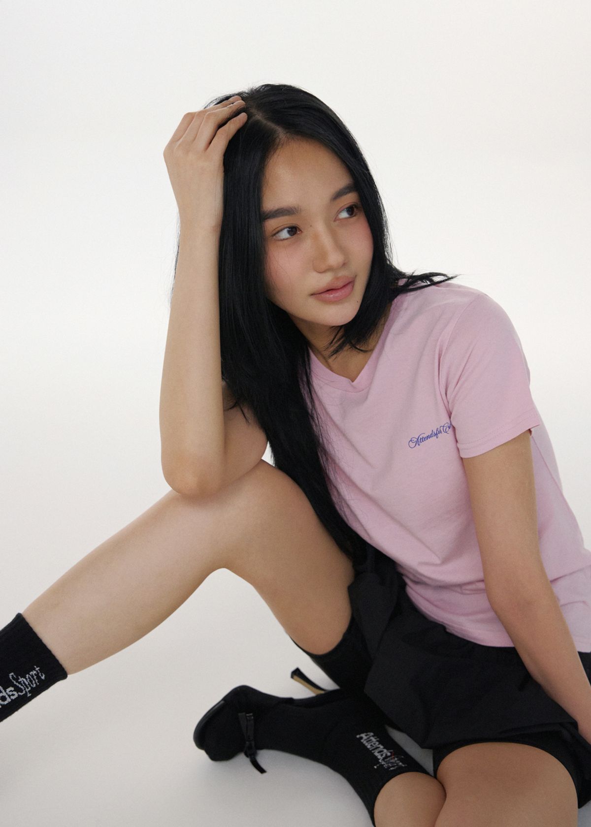 어텐즈(ATTENDS) Attends for cuteness tee (Baby Pink)