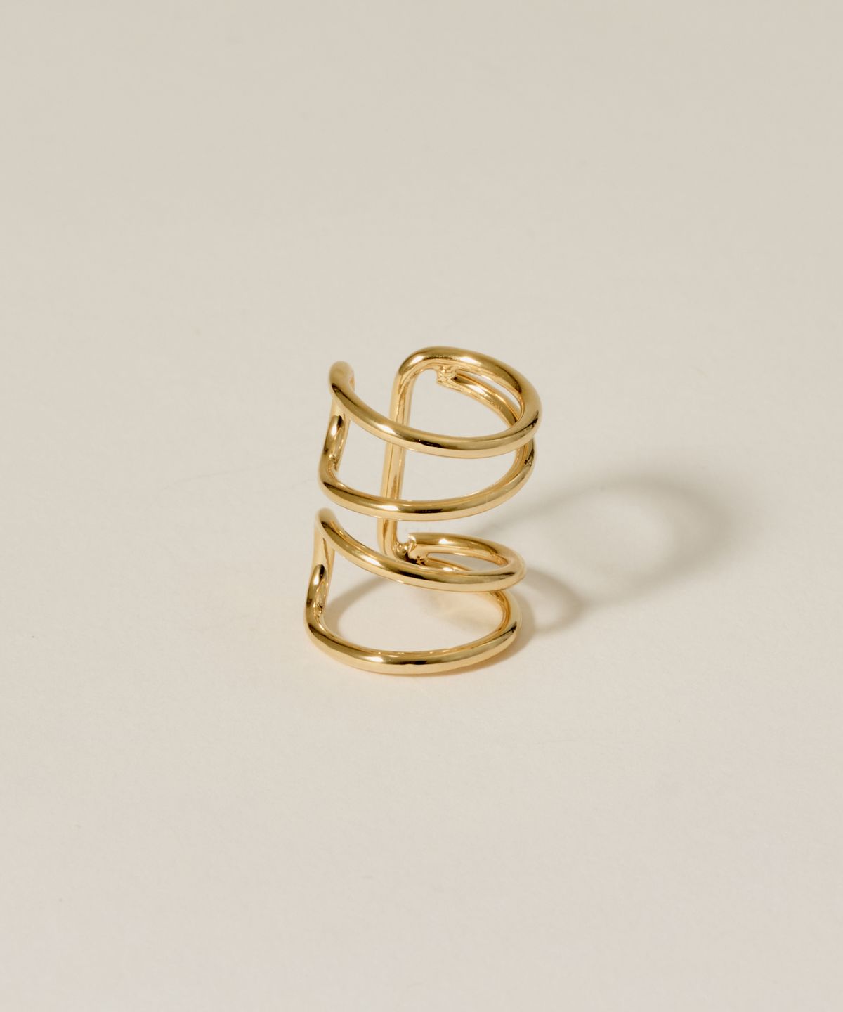 노비스도쿄(NOVICE TOKYO) 루프 이어커프 Loop Ear Cuff / Gold