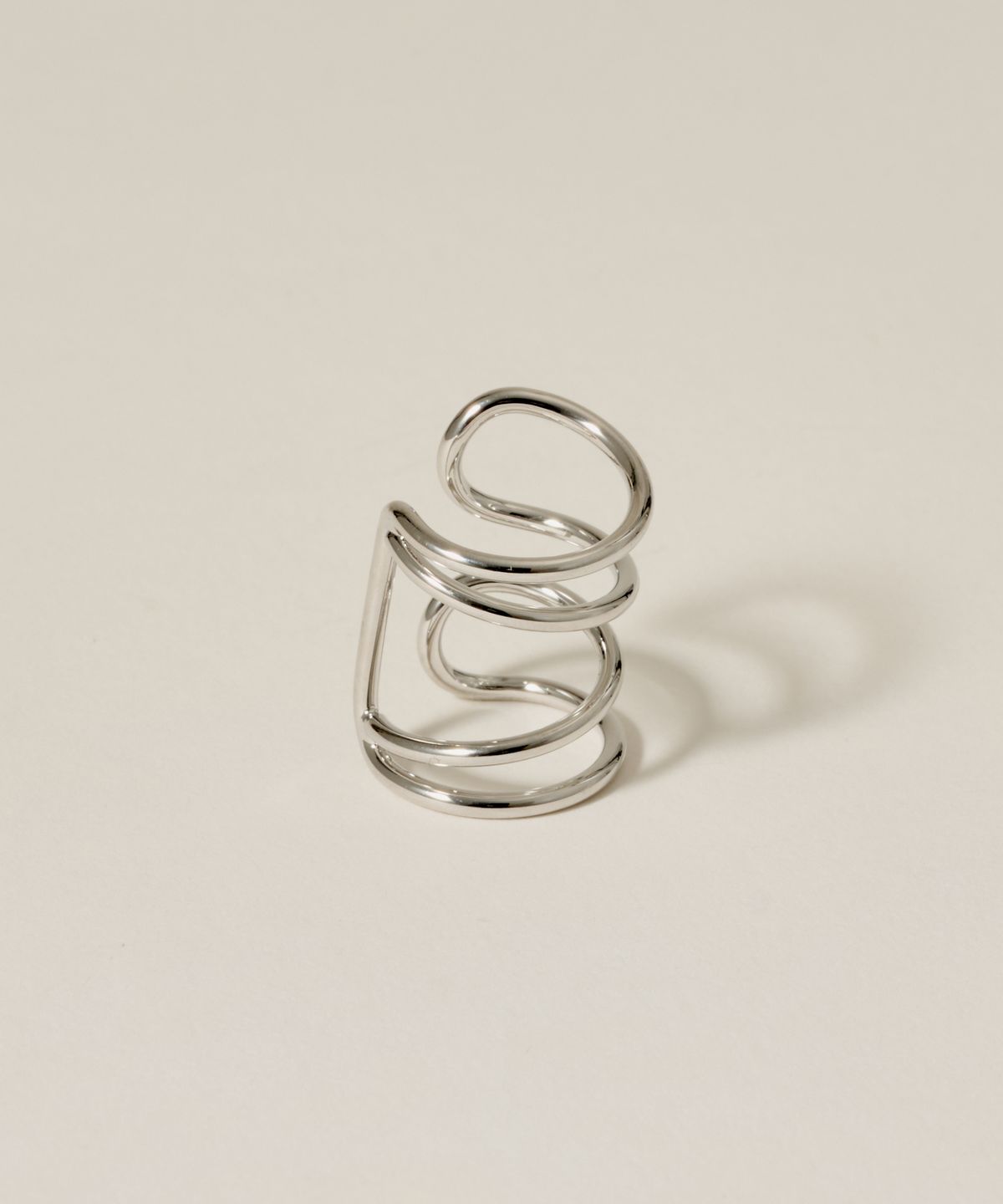 노비스도쿄(NOVICE TOKYO) 루프 이어커프 Loop Ear Cuff  / Silver