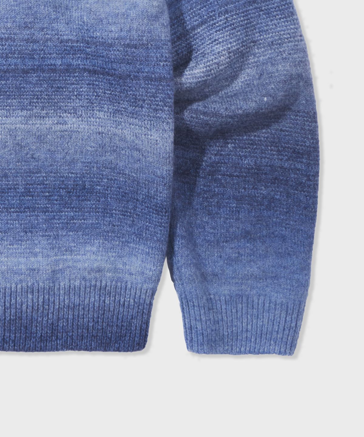 굿라이프웍스(GLW) 그라데이션 브러쉬드 니트 블루