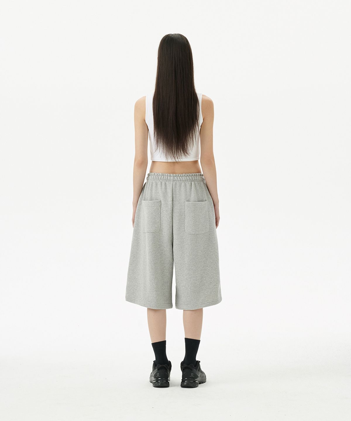 마하그리드(MAHAGRID) BERMUDA MAH APPLIQUE SWEATSHORT GREY(MG2FMMPA06A)