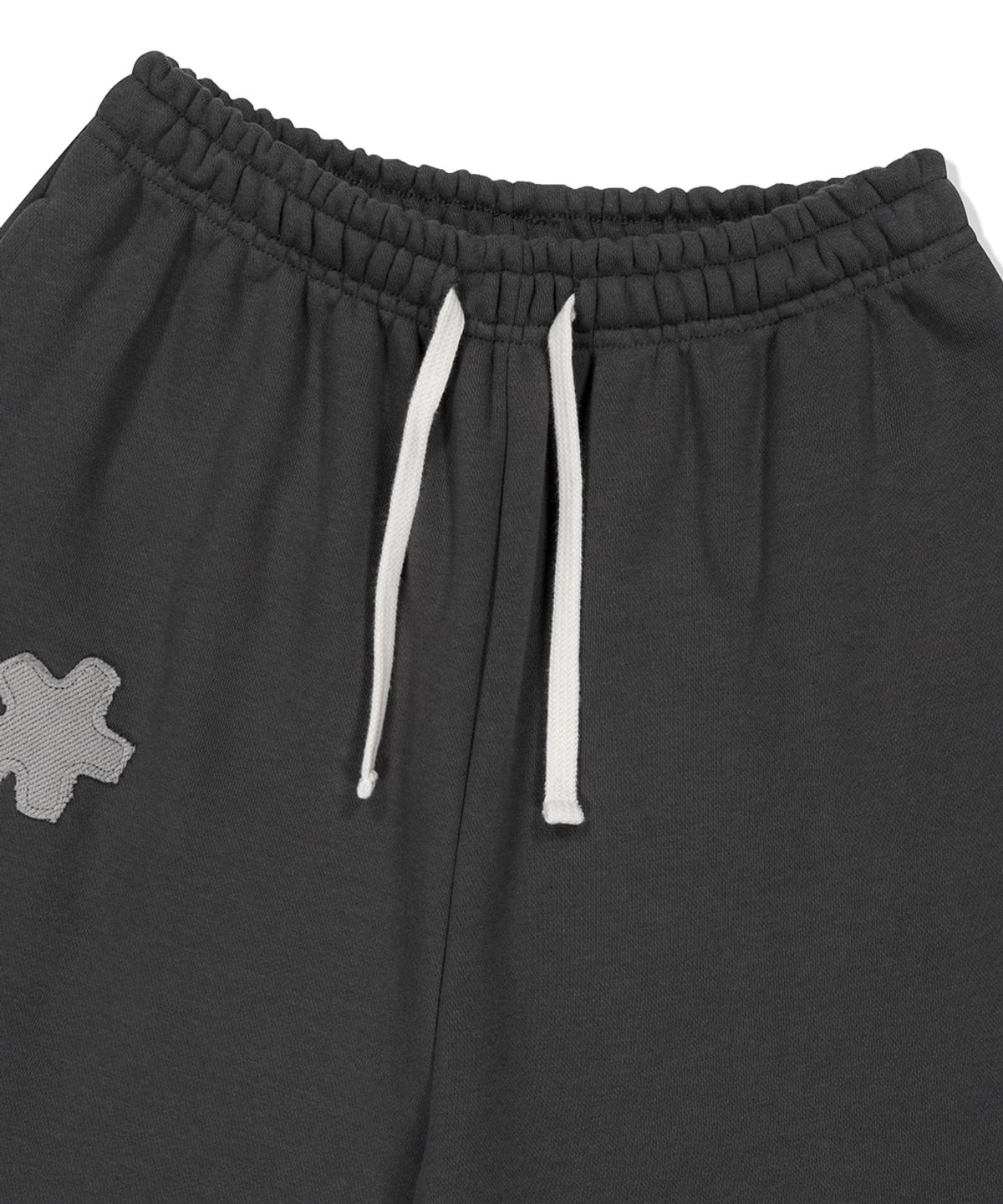 마하그리드(MAHAGRID) BERMUDA MAH APPLIQUE SWEATSHORT CHARCOAL(MG2FMMPA06A)