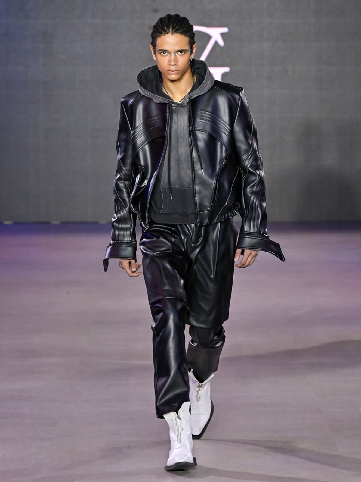 유강(YOOGANG) TRON RACING JACKET