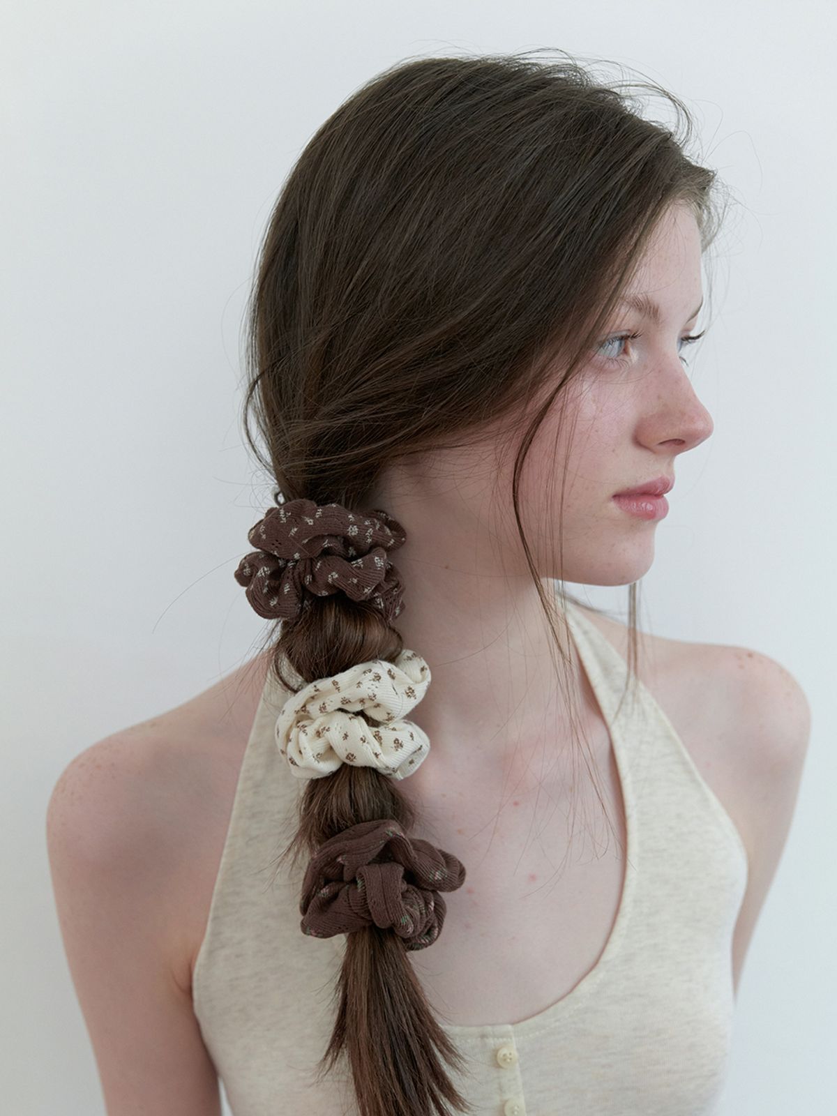카인더베이비(KINDABABY) [3set] eyelet mini flower scrunch - brownie