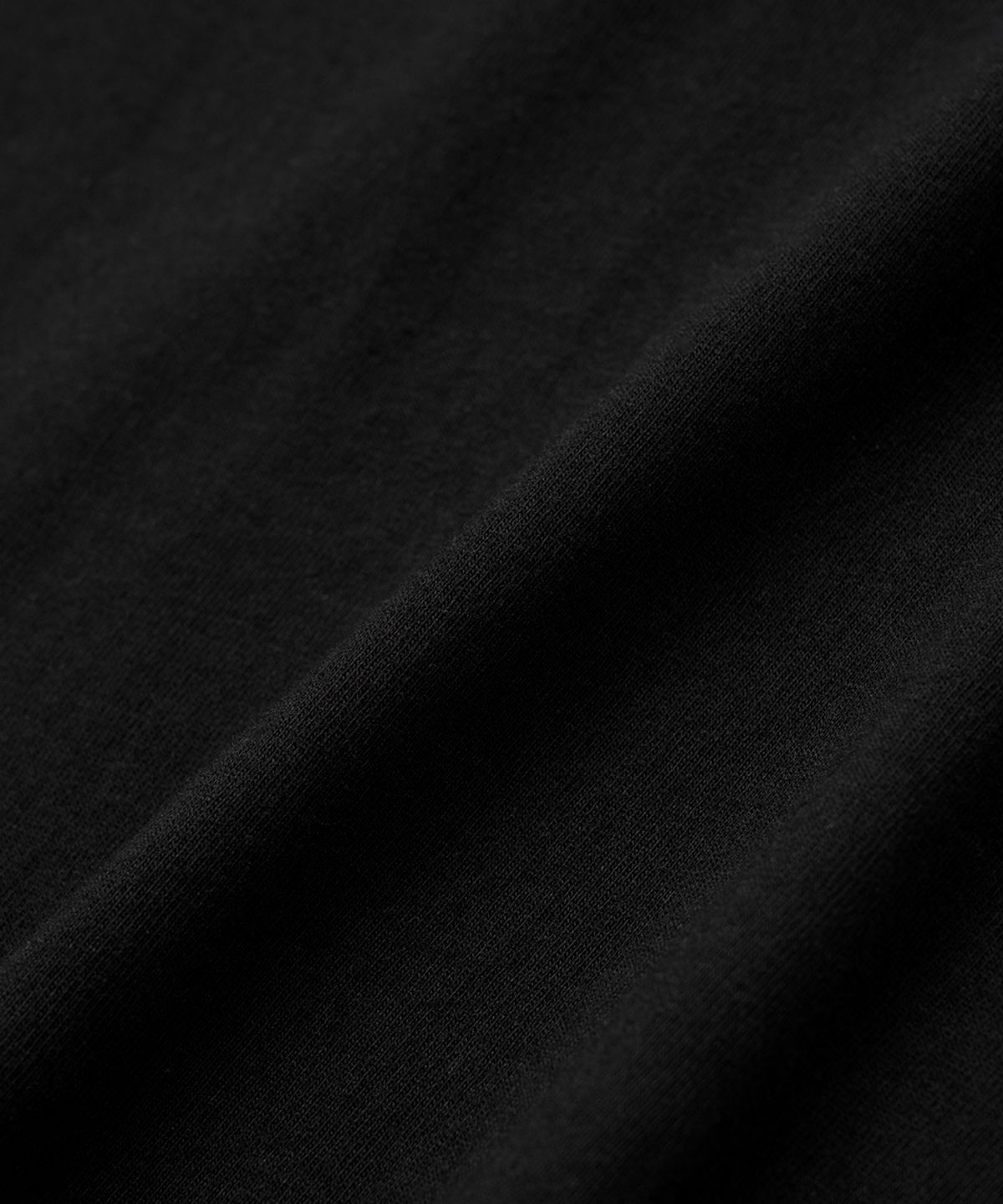 엑스오엑스(XOX) 디스토티드 에러 그래픽 크롭 티셔츠 [BLACK]