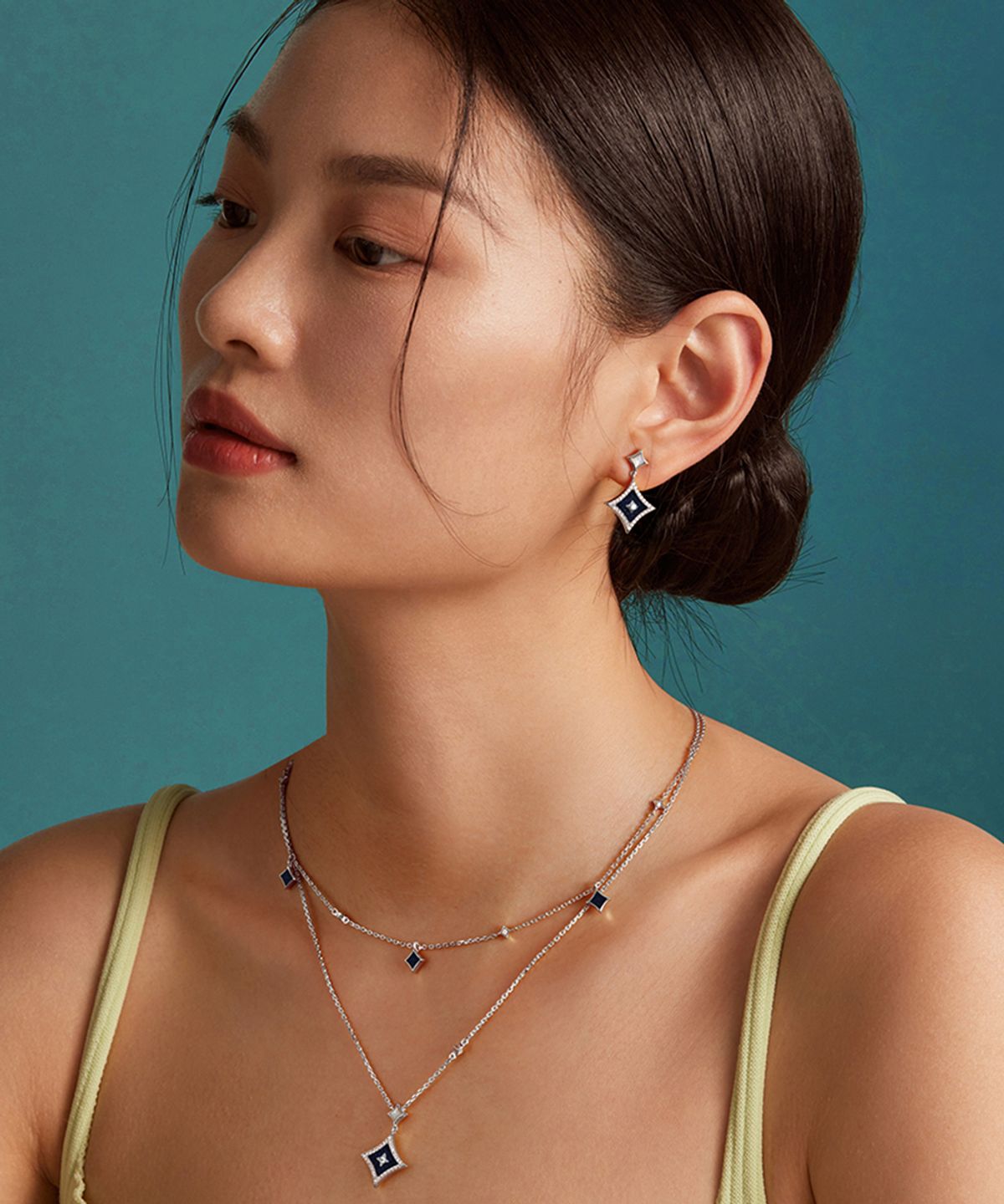 롤라로즈(LOLA ROSE) Starry 블루 샌드스톤 실버 여성 데일리귀걸이
