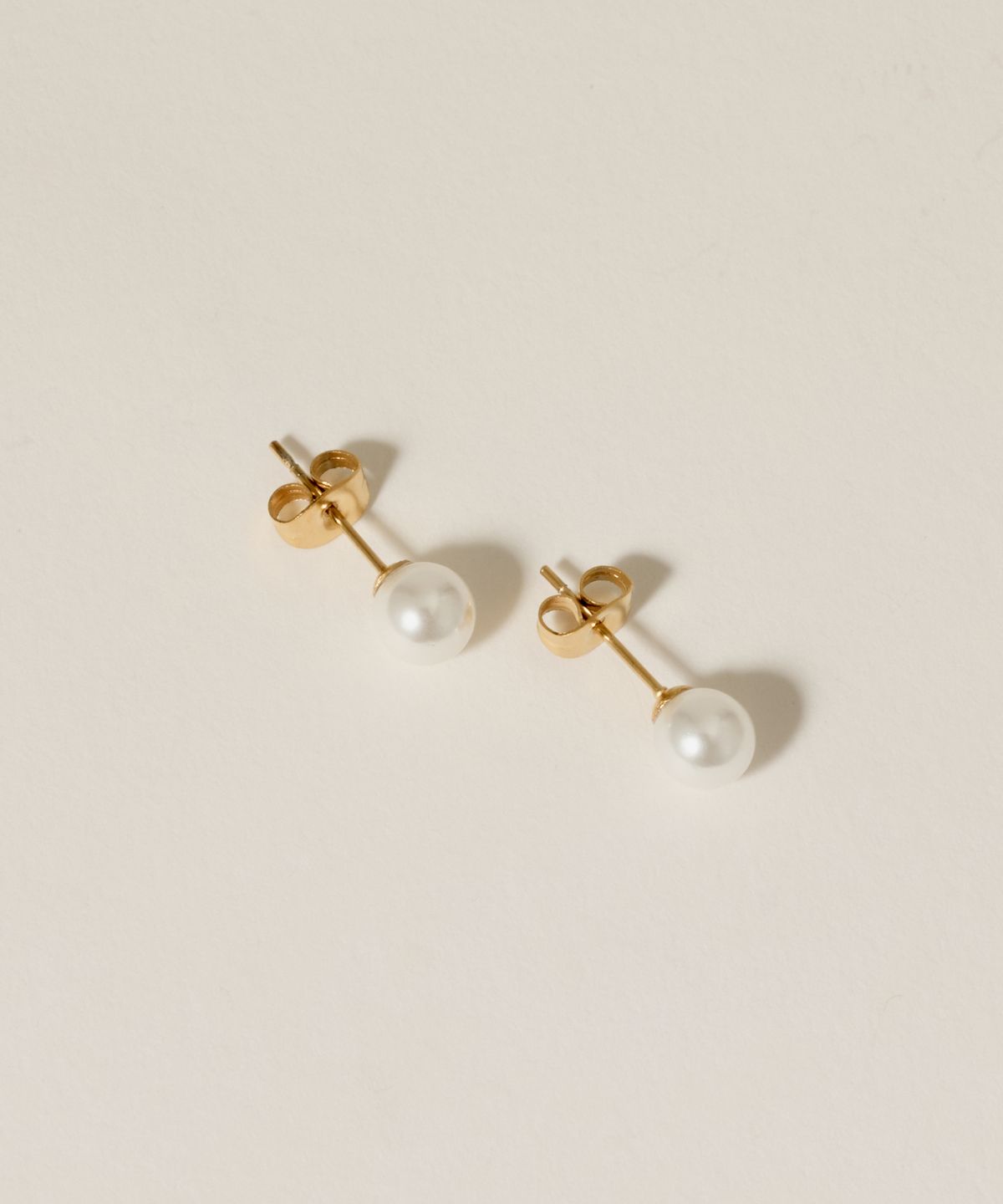 노비스도쿄(NOVICE TOKYO) 진주 귀걸이 Pearl Stud Pierce[Stainless] / Gold