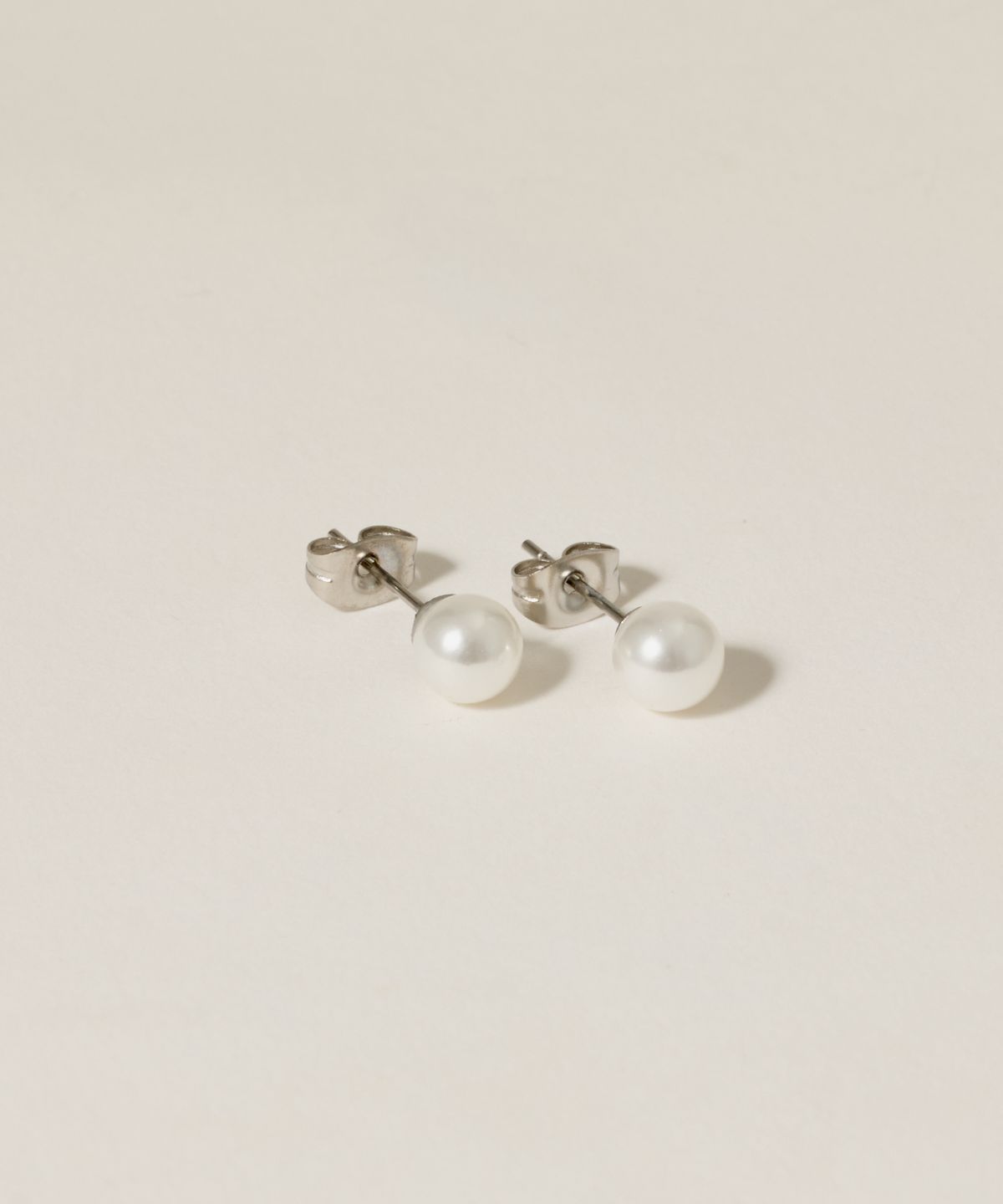노비스도쿄(NOVICE TOKYO) 진주 귀걸이 Pearl Stud Pierce[Stainless]  / Silver