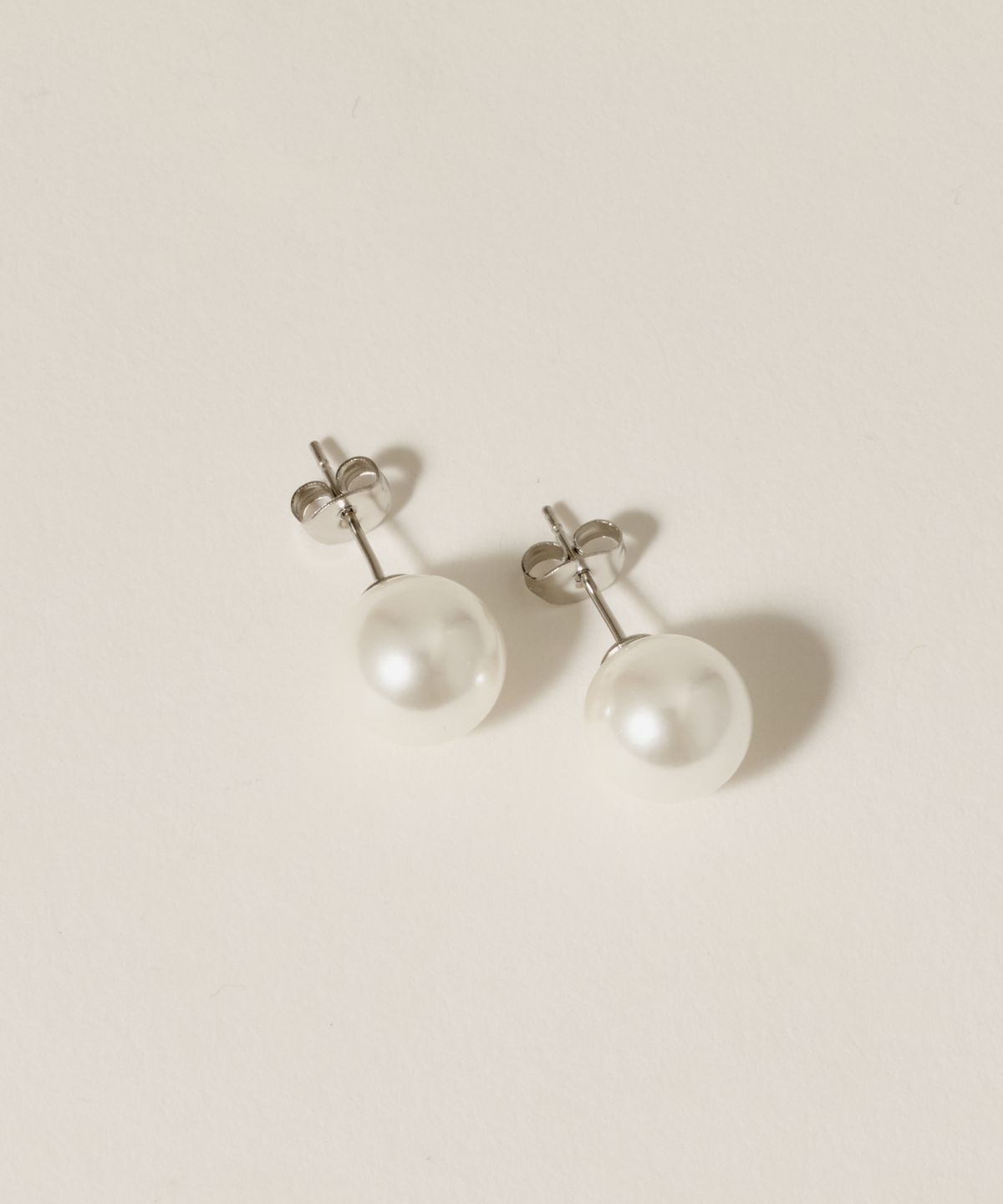 노비스도쿄(NOVICE TOKYO) 진주 귀걸이 Pearl Stud Pierce[Stainless]  / Silver
