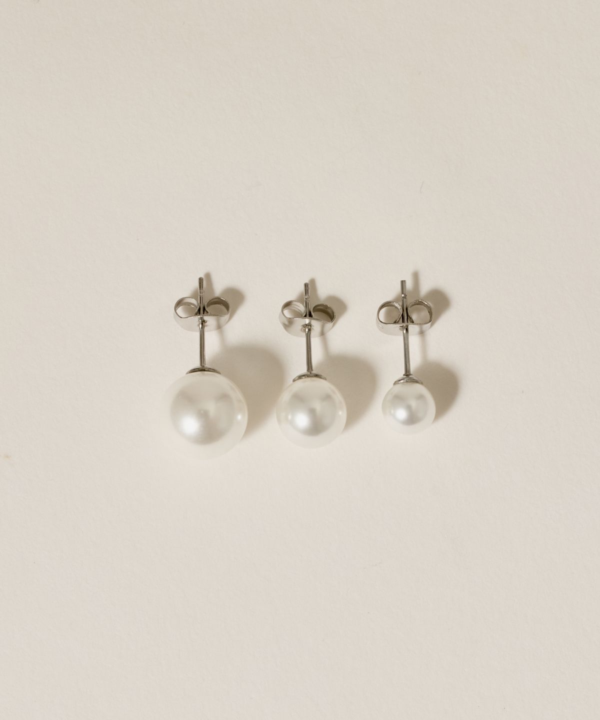 노비스도쿄(NOVICE TOKYO) 진주 귀걸이 Pearl Stud Pierce[Stainless]  / Silver