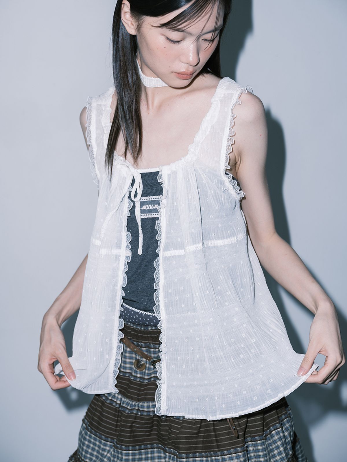 무음(MUWM) 나비 블라우스 Nabi Blouse (White)