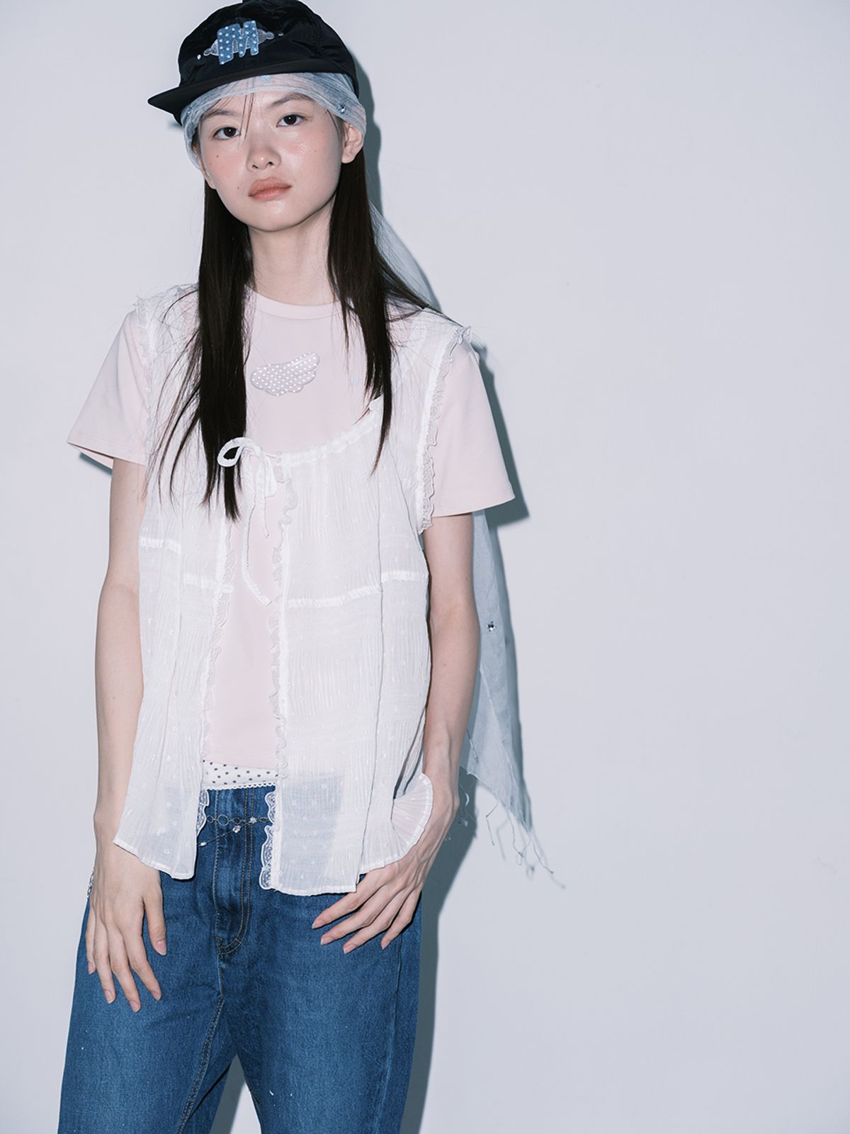 무음(MUWM) 나비 블라우스 Nabi Blouse (White)