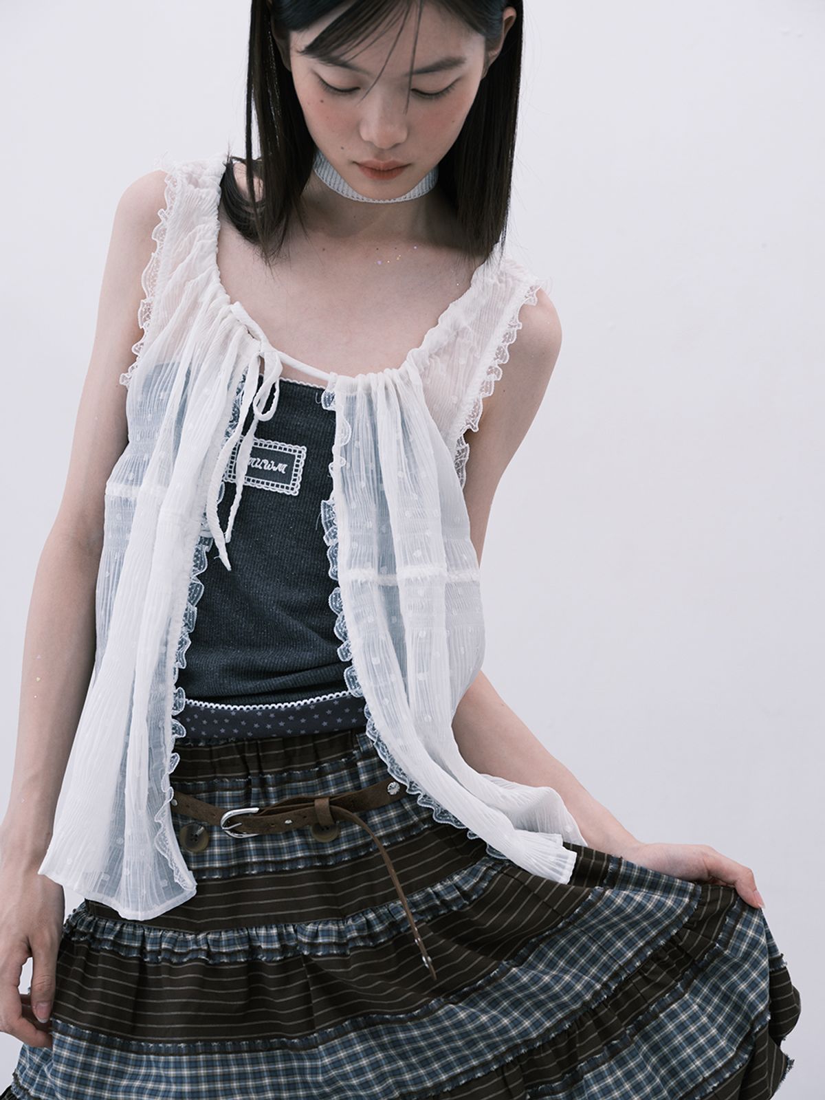 무음(MUWM) 나비 블라우스 Nabi Blouse (White)