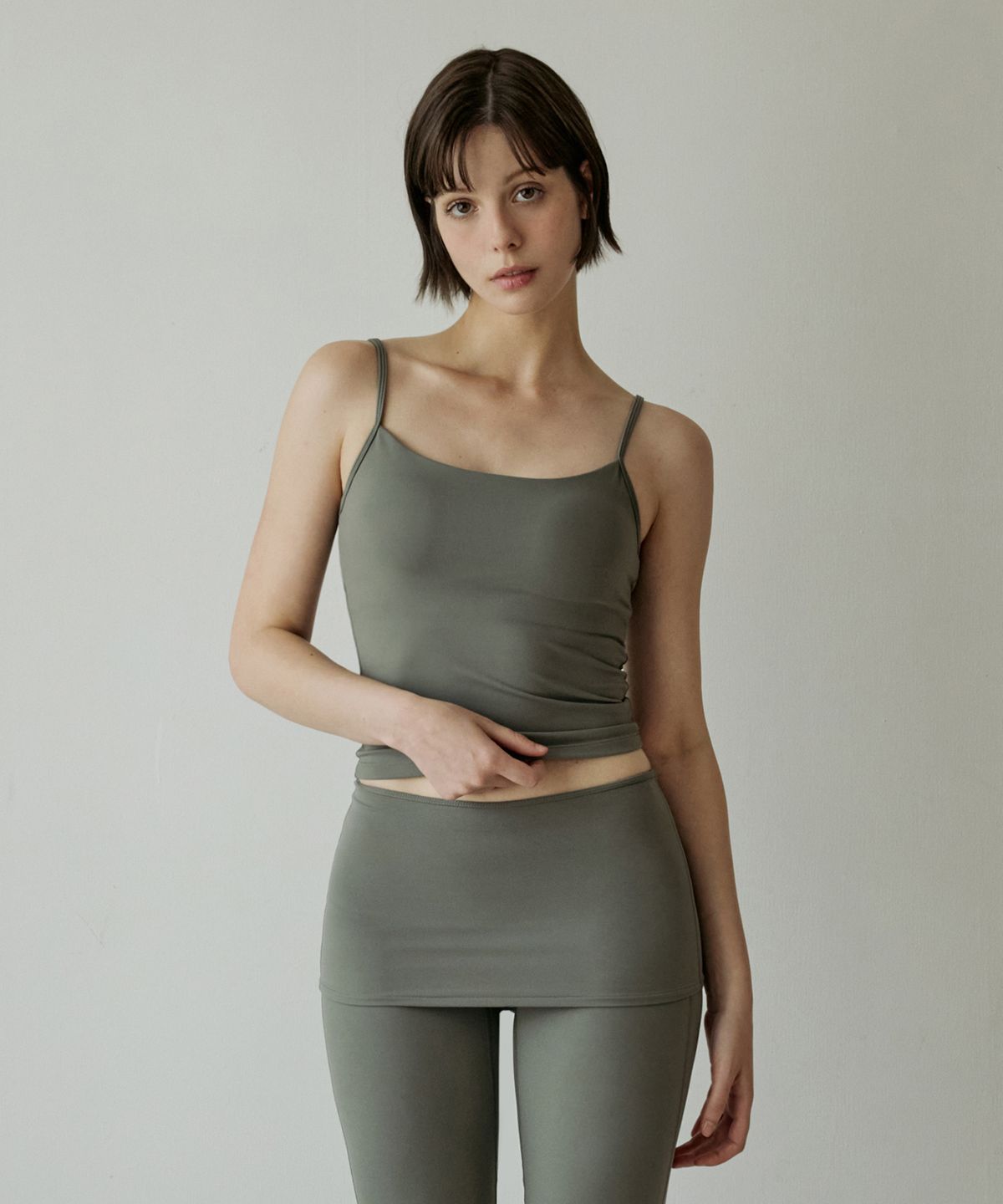 콘치웨어(CONCHWEAR) 베이직 크롭 슬리브리스 (5colors)